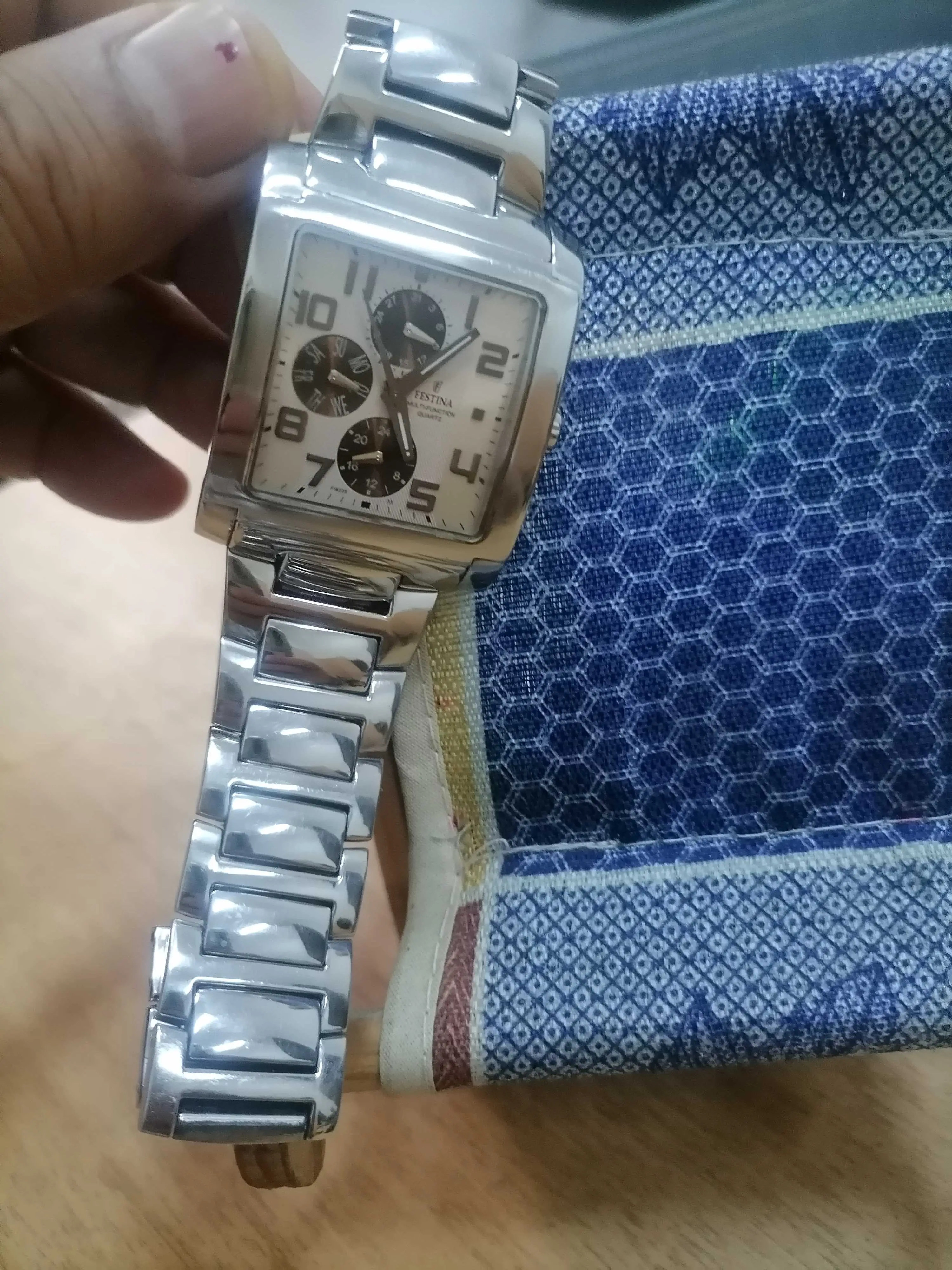  Montre festina d'origine f16234 dans son paquet à Tunis - Photo 2