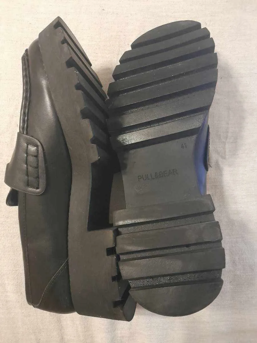  Mocassin Pull&Bear pour femme à Tunis - Photo 2
