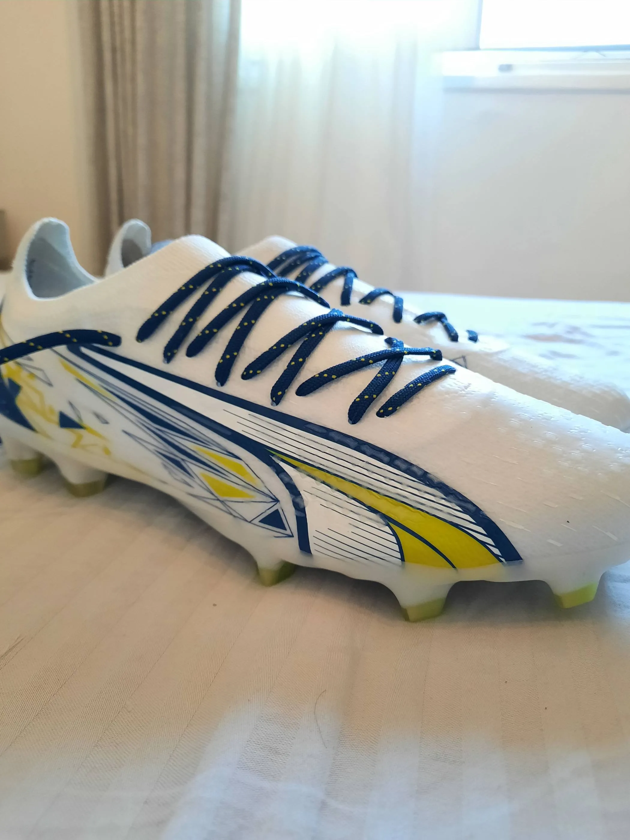  Crampons Neuf PUMA ULTRA ULTIMATE CP à moitié prix à Tunis - Photo 2