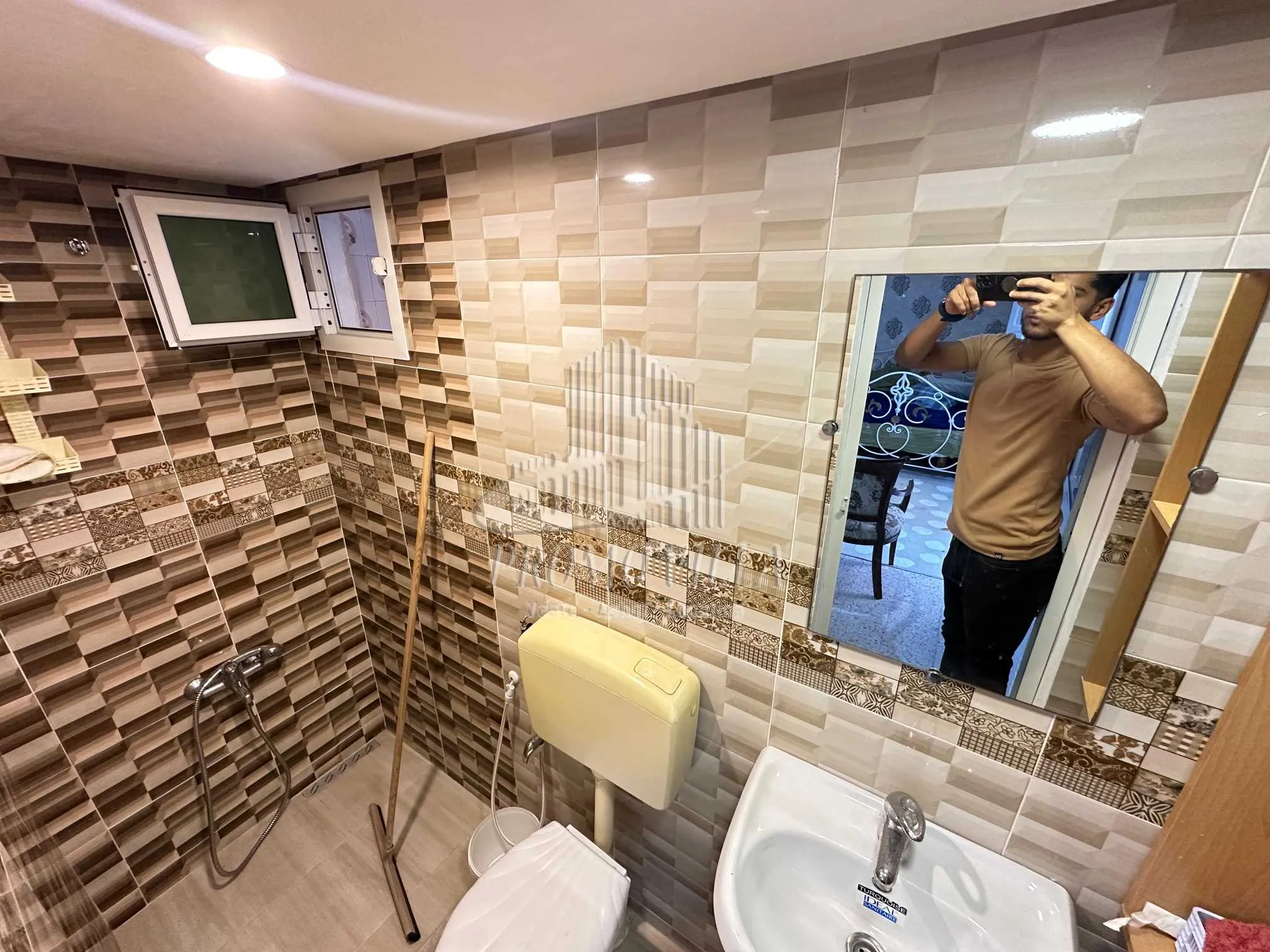 Étage de Villa S+3 Moderne à Ain Zaghouan