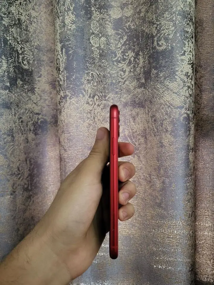  Avendre iphone 11 état neuf importé de la frànce just fih khbech à Tunis - Photo 2