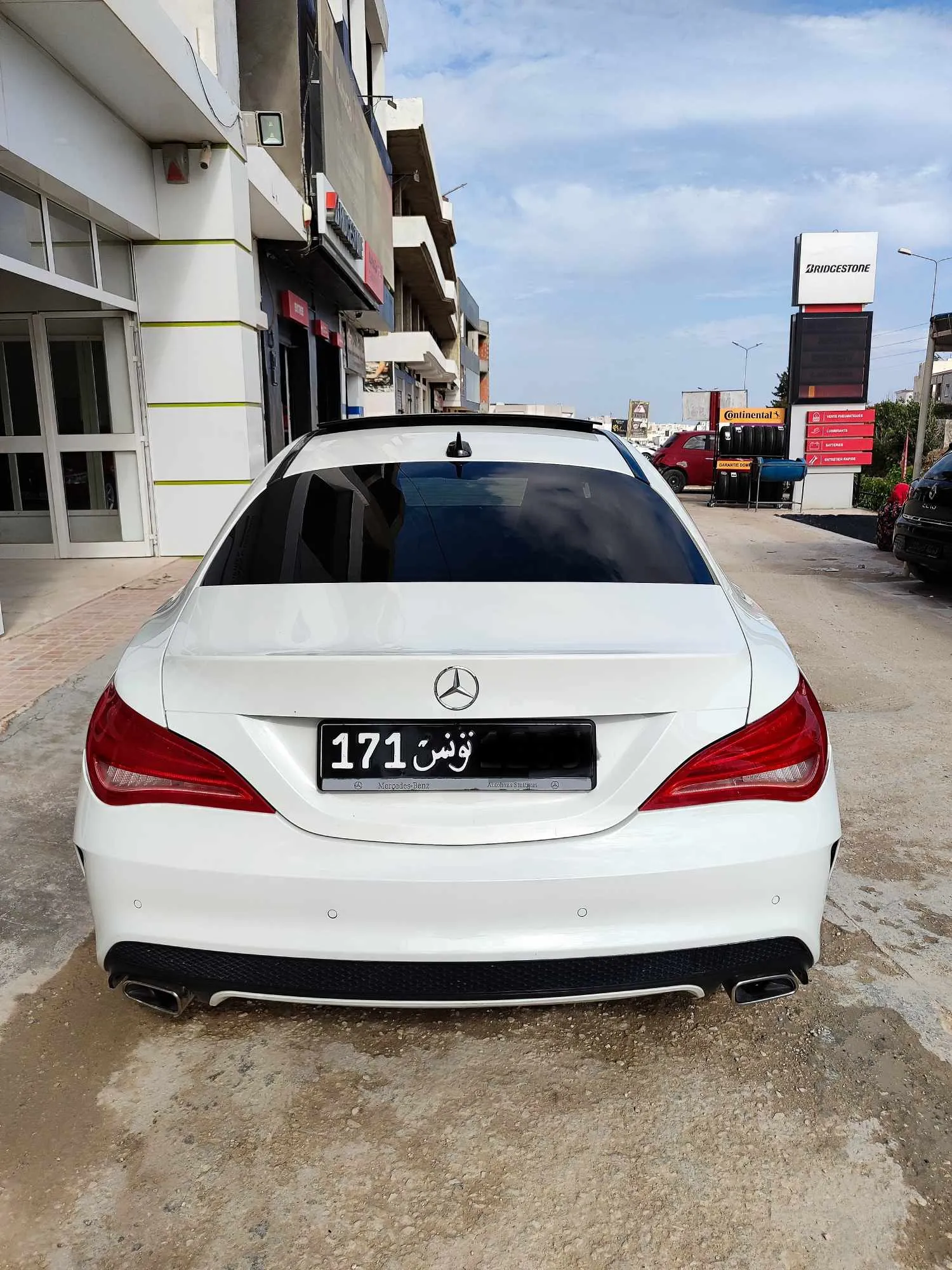  MERCEDES CLA 180 KIT AMG TOIT PANO MODEL IMPORTEE TEL 22801802 à Ariana - Photo 2