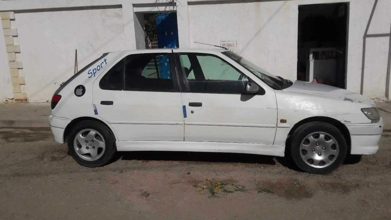  Peugeot 306 coupée sport à Medenine - Photo 2