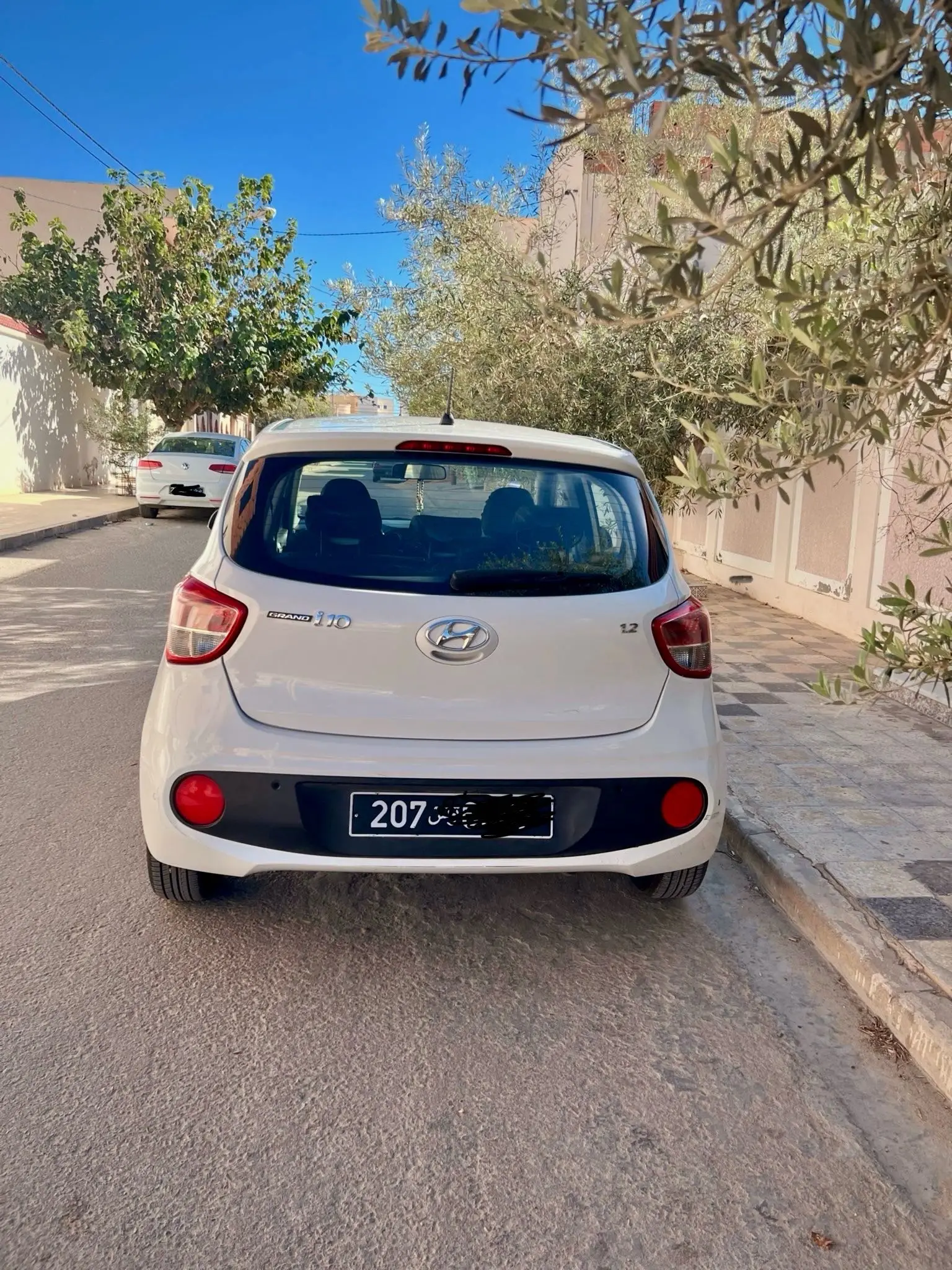  A vendre Hyundai Grand I10 BVA à gabes - Photo 2