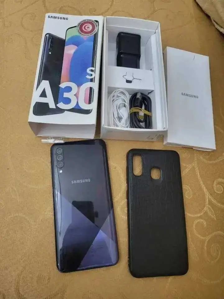  Oppo reno 12 f neuf 