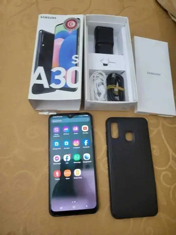  samsung a30s ram 4g stockage 64g à Manouba - Photo 2