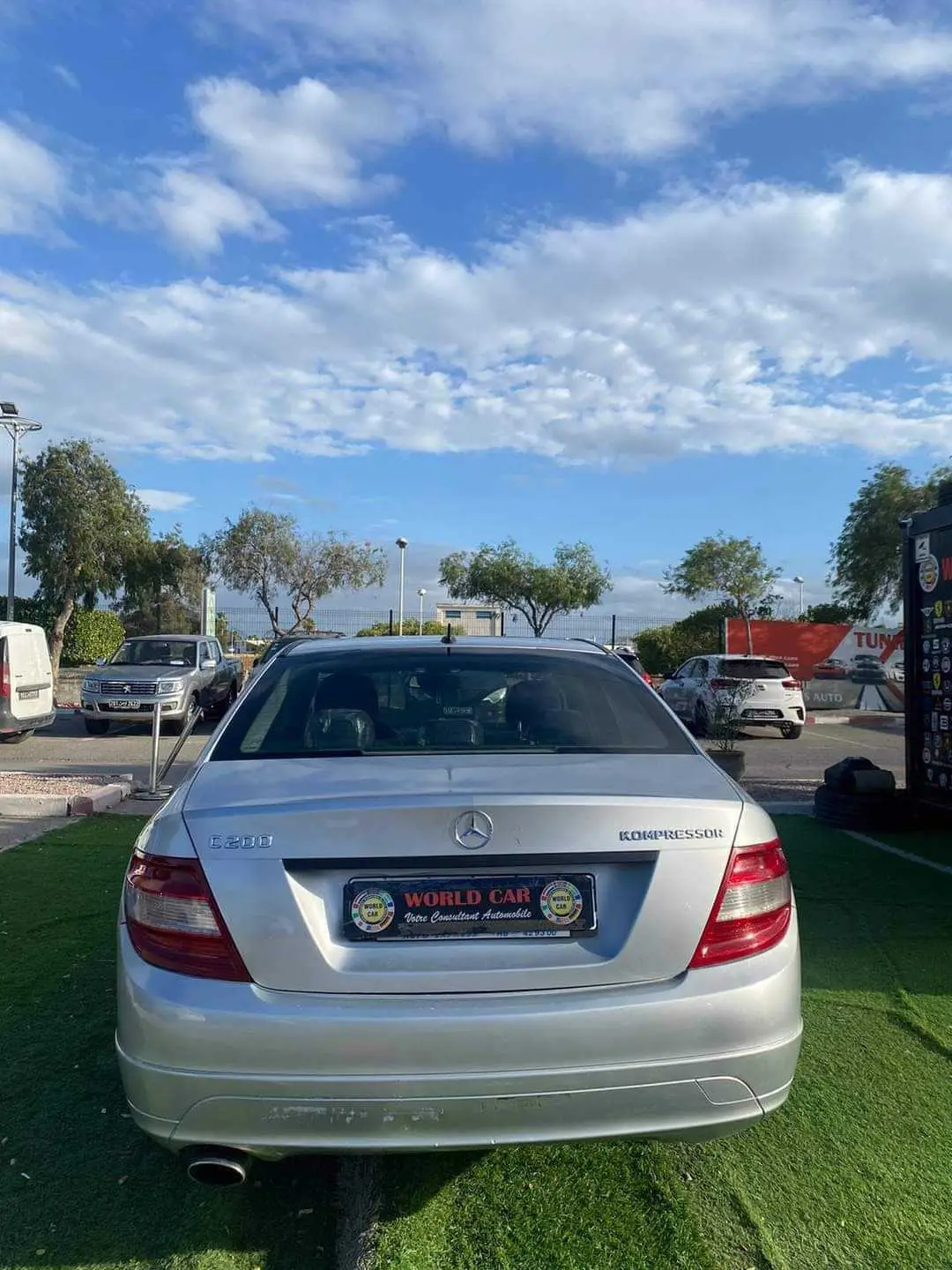  Mercedes c200 à Tunis - Photo 2