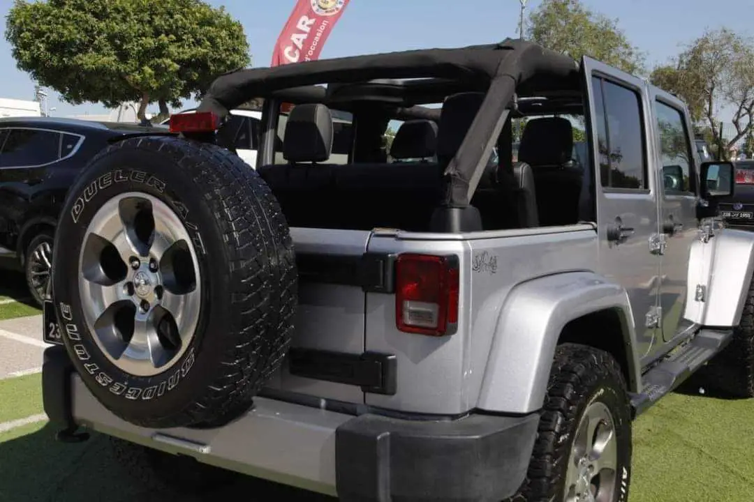  Jeep WRANGLER à Tunis - Photo 2