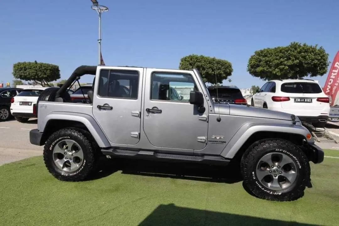  Jeep WRANGLER à Tunis - Photo 3