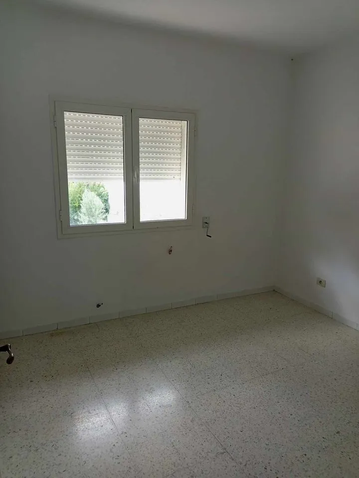  A louer un appartement de type s+3 à nouvelle médina 3 à Ben Arous - Photo 2