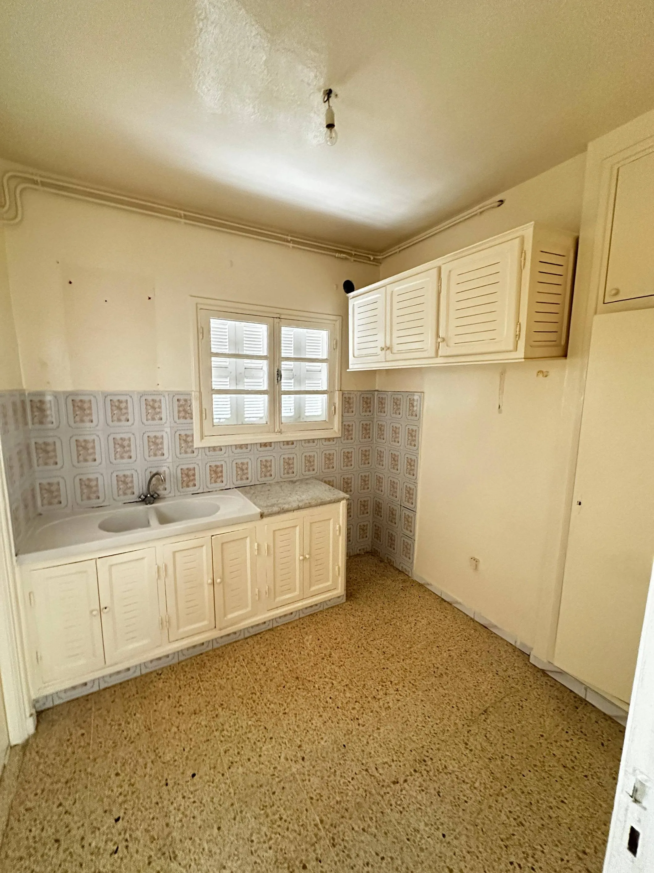  A vendre s2 prés carrefour médina jadida à Ben Arous - Photo 3