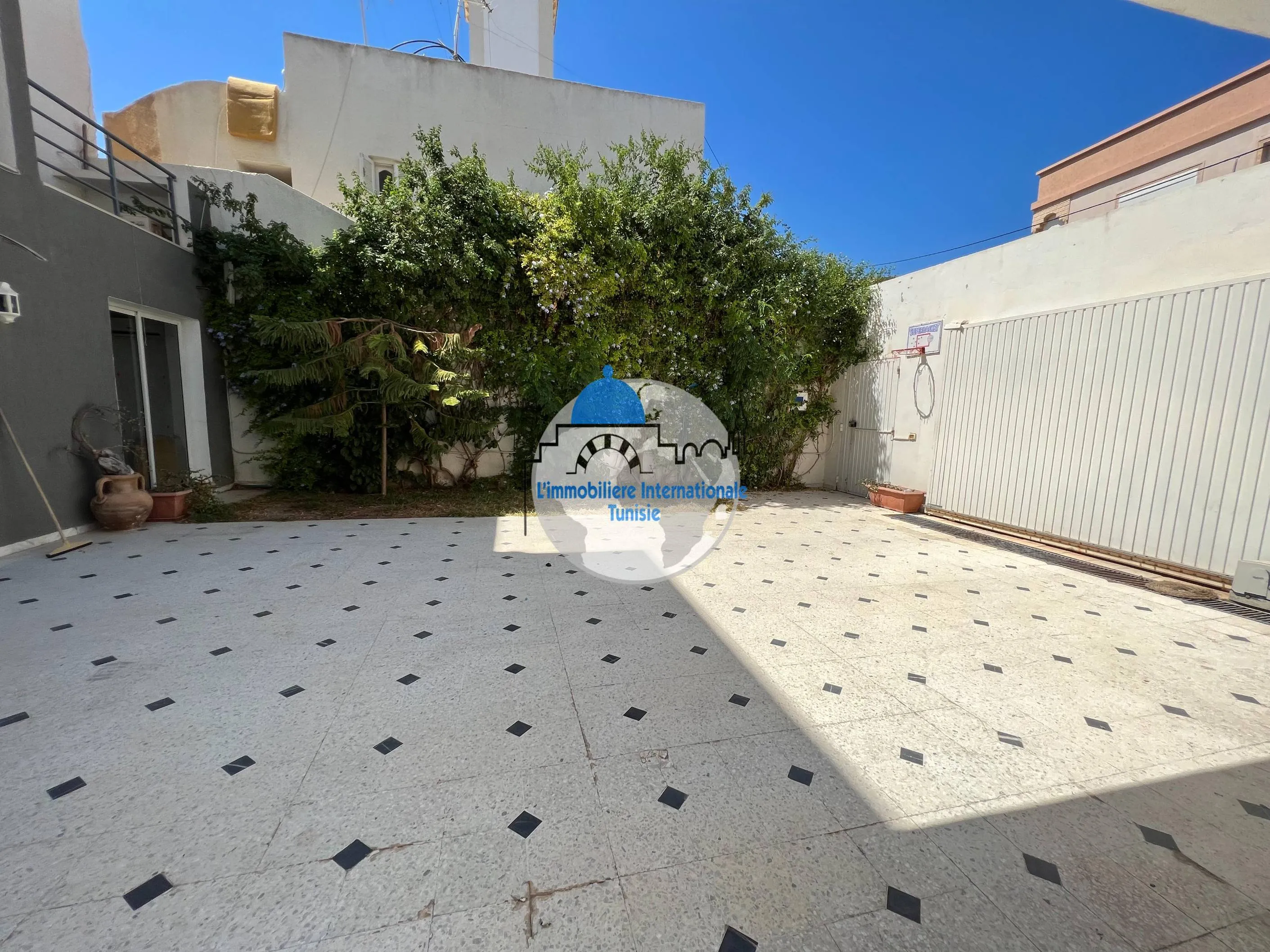  A vendre une villa à Khzema Ouest à sousse - Photo 3