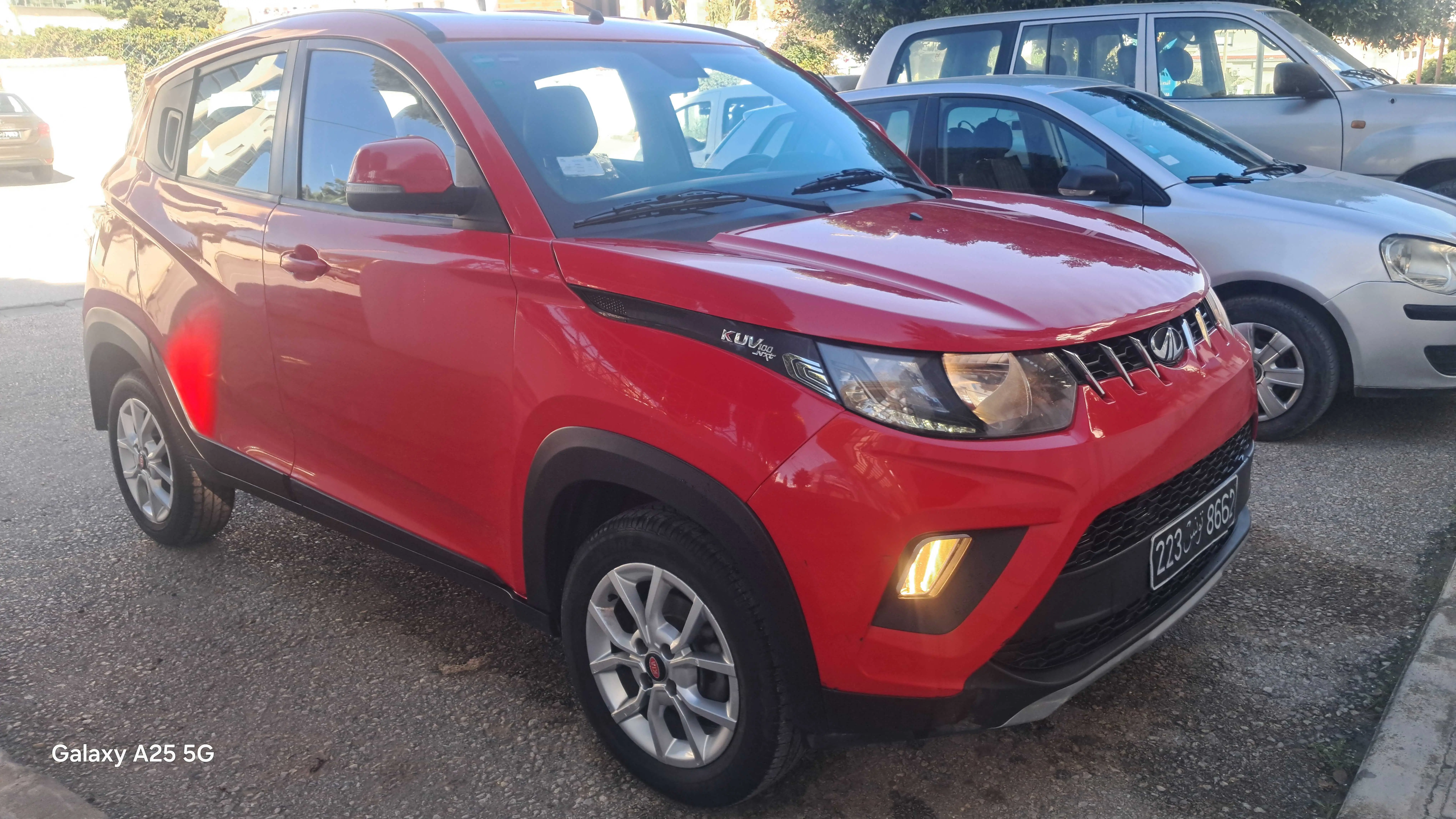  MAHANDRA KUV 100 PREMIÈRE MAIN à Bizerte - Photo 2