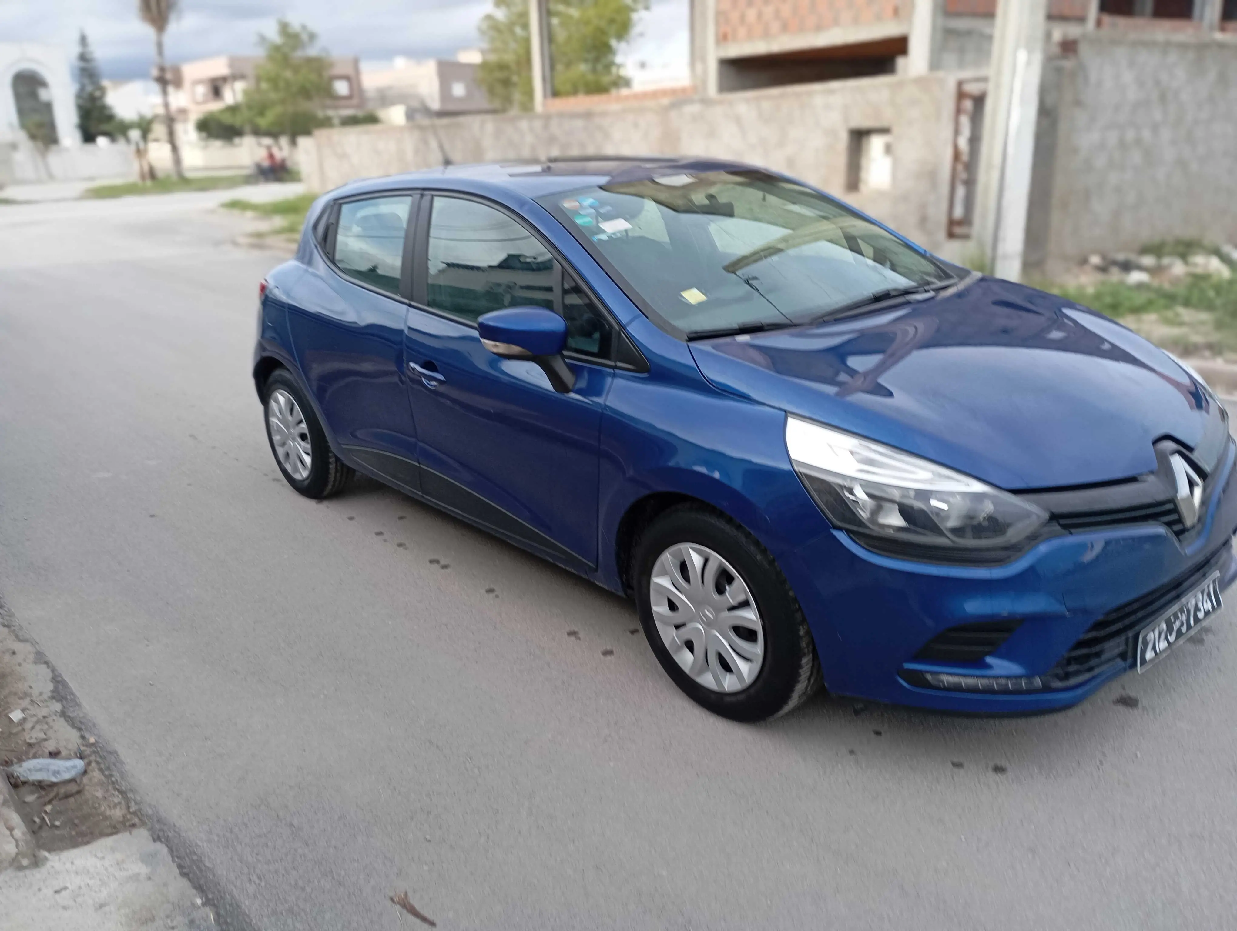  Belle clio 4 a l'état d'origine à Nabeul - Photo 3