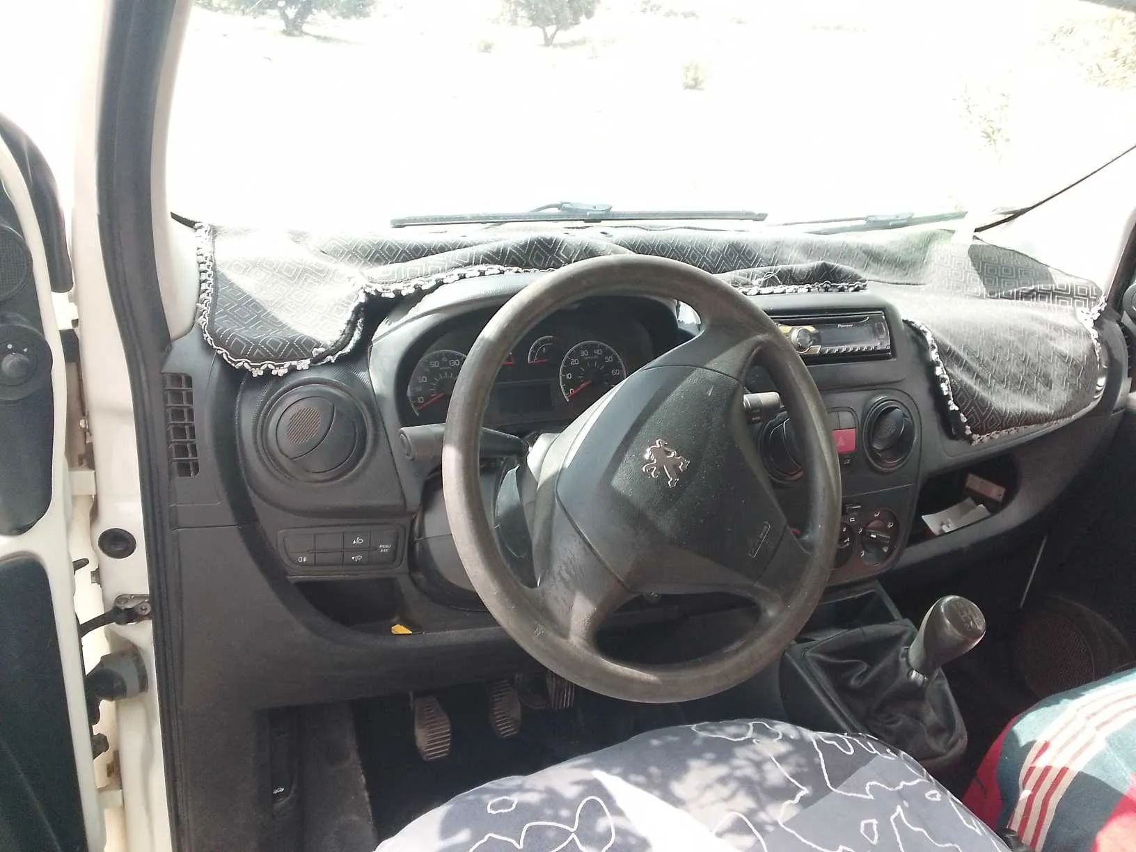  Peugeot Bipper Diesel à Kasserine - Photo 2