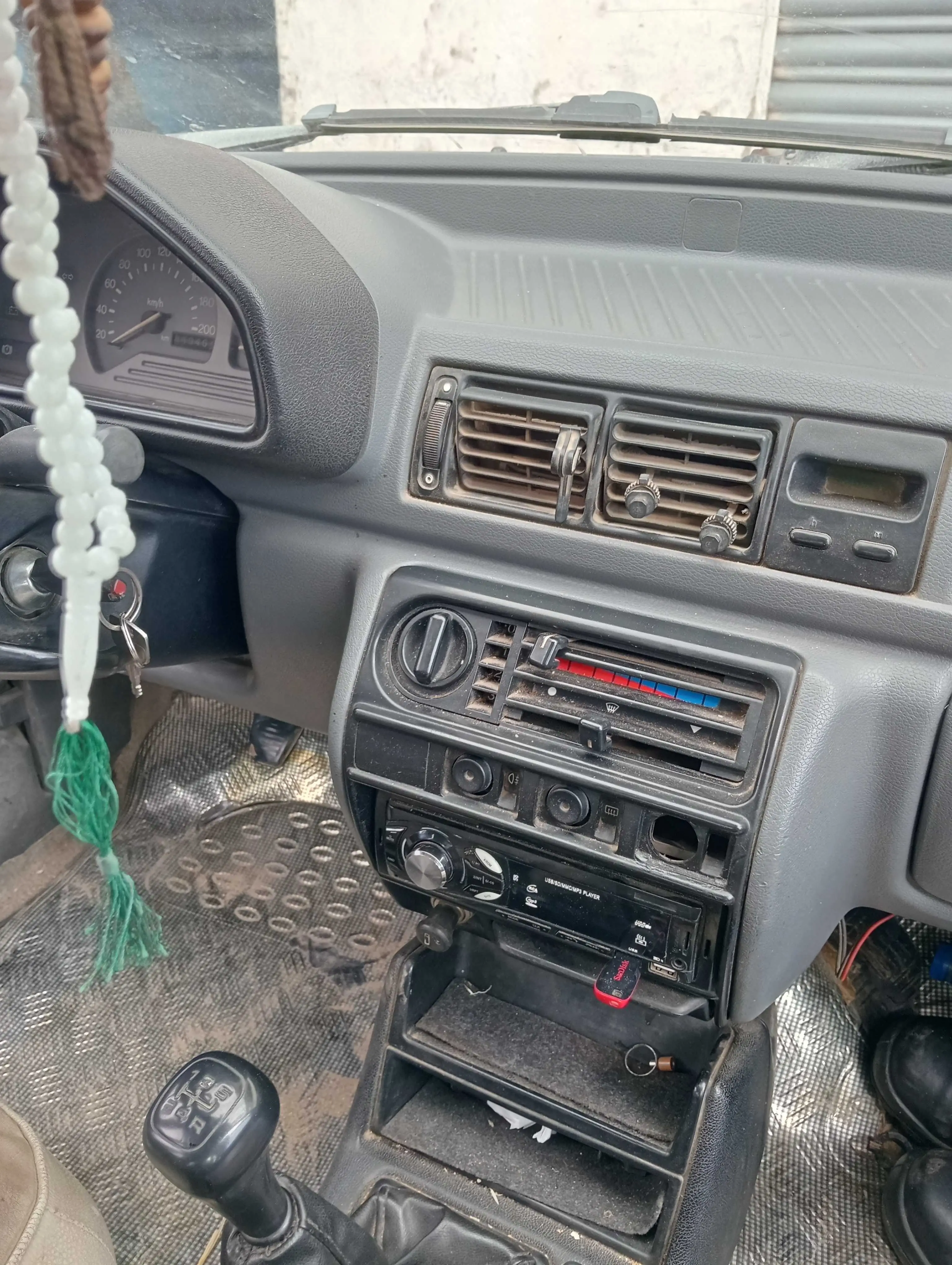 Renault Clio Essence 1993
