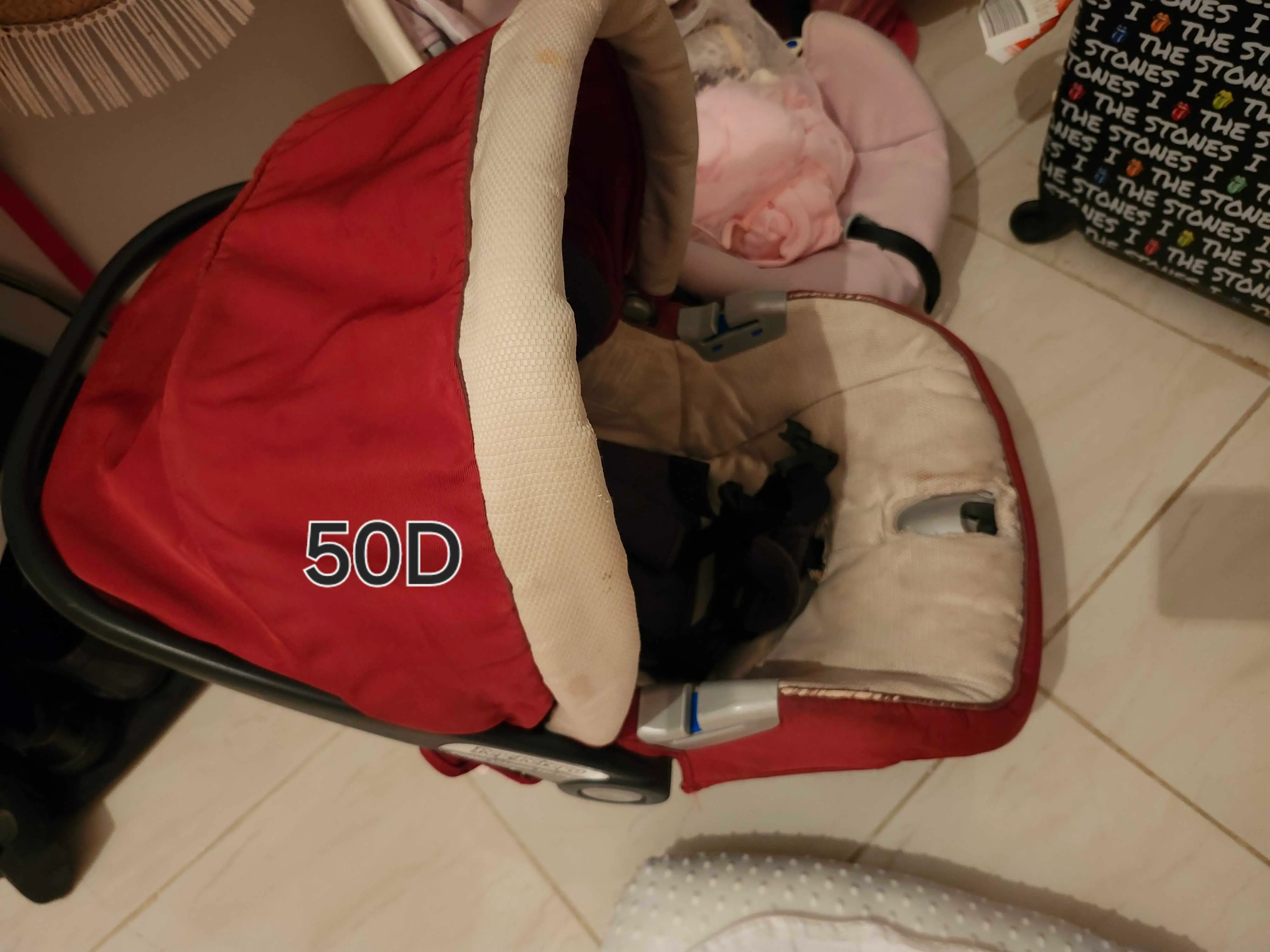  Lit bébé avec matelas 
