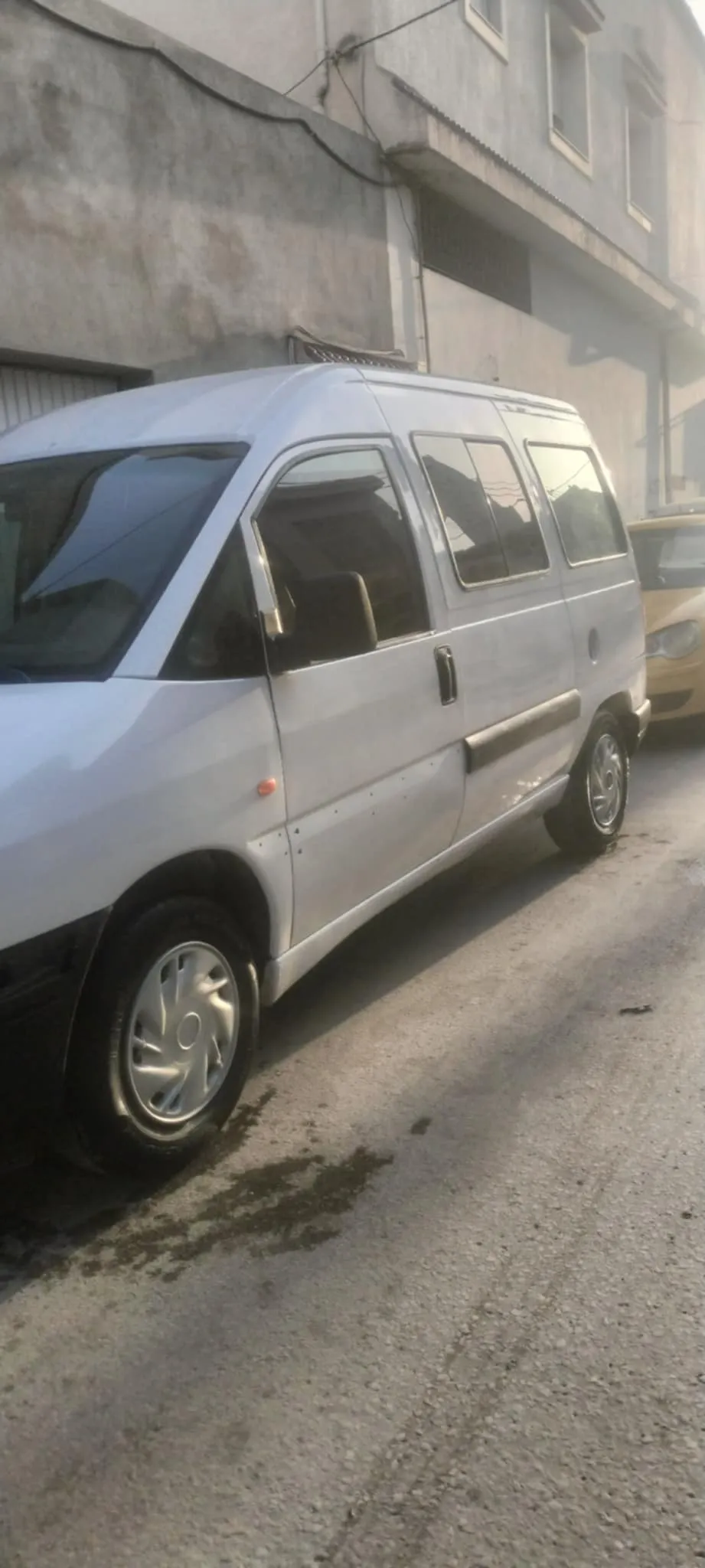  A VENDRE CITROEN JUMPY 3 Places TEL : 50 870 002 à Tunis - Photo 2
