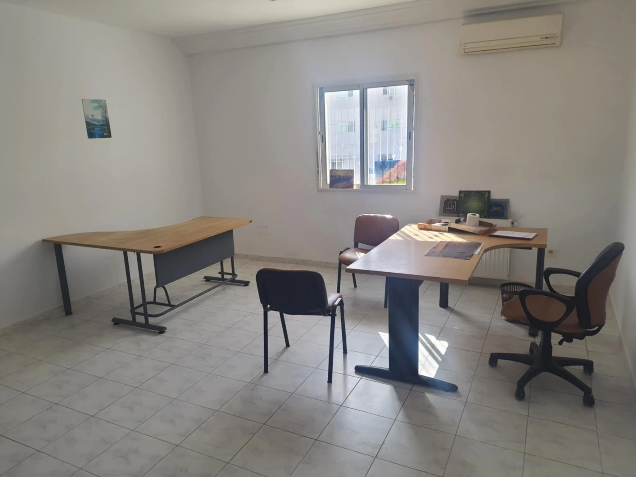  Location d'un local S1 à Tunis - Photo 2
