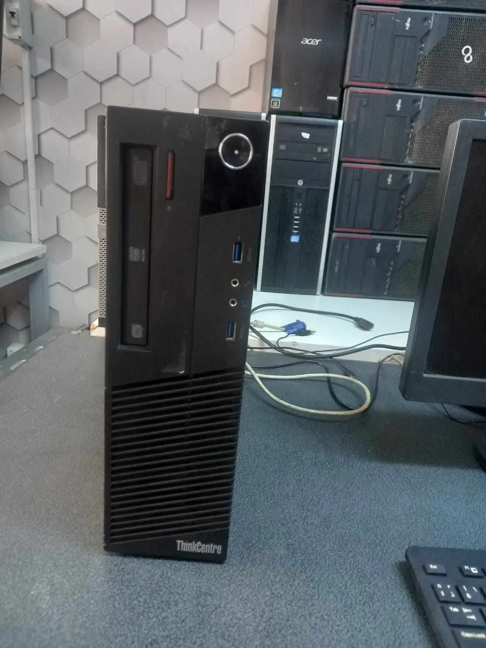 PC Small format Lenovo i3 4eme génération à Tunis - Photo 3