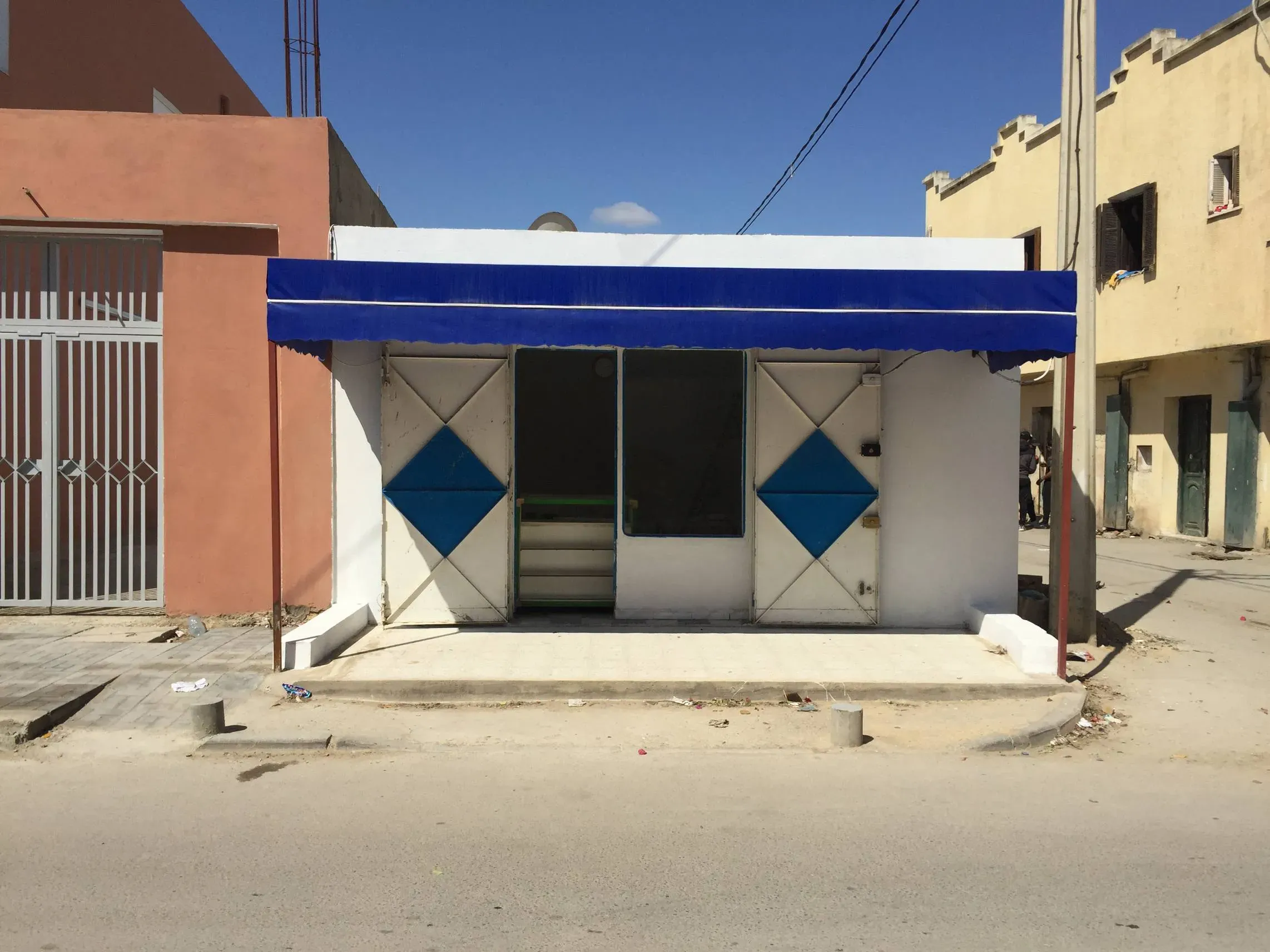  AVENDRE LOCAL COMMERCIAL à Tunis - Photo 2