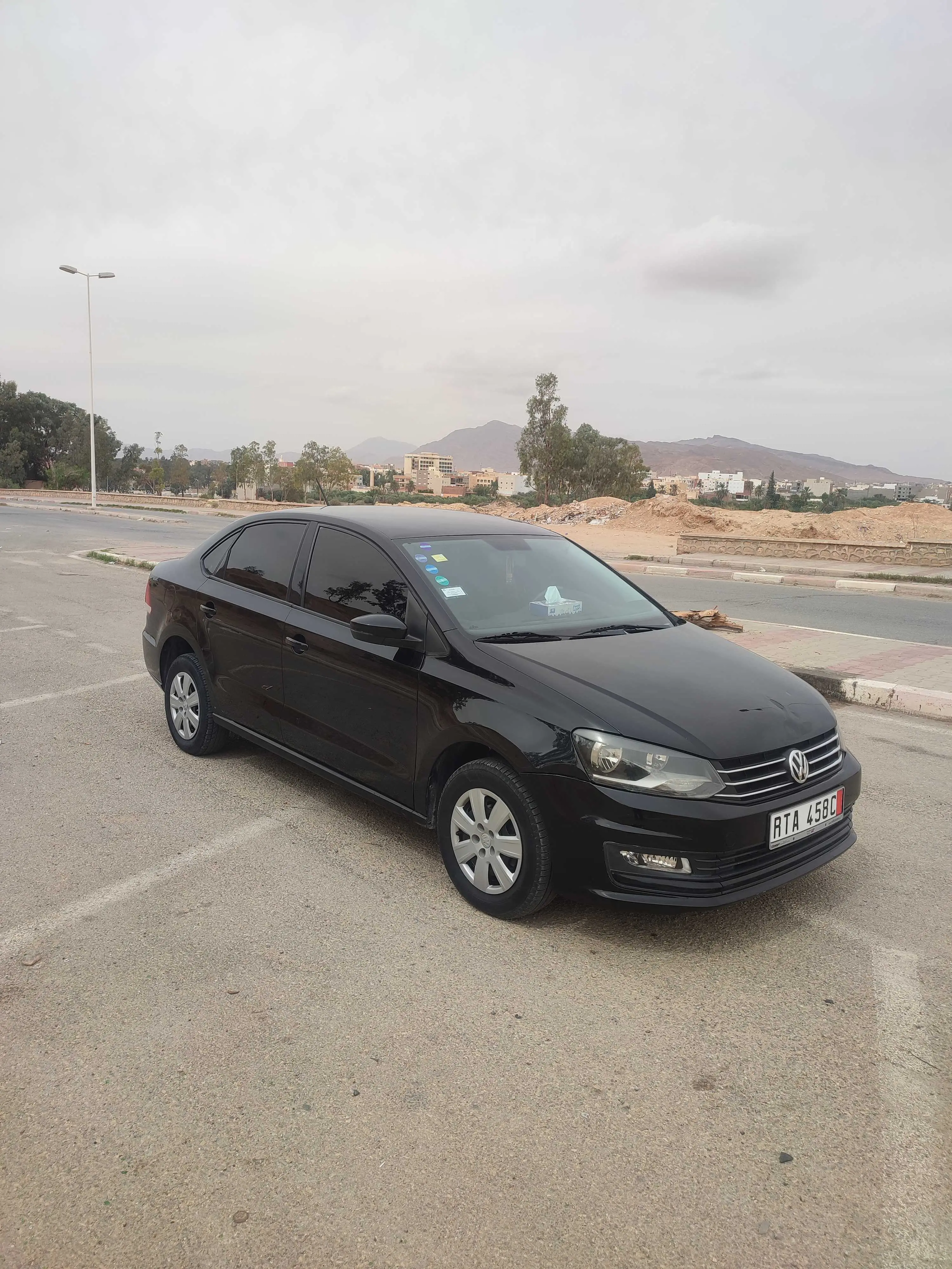  Polo Sedan à Gafsa - Photo 2
