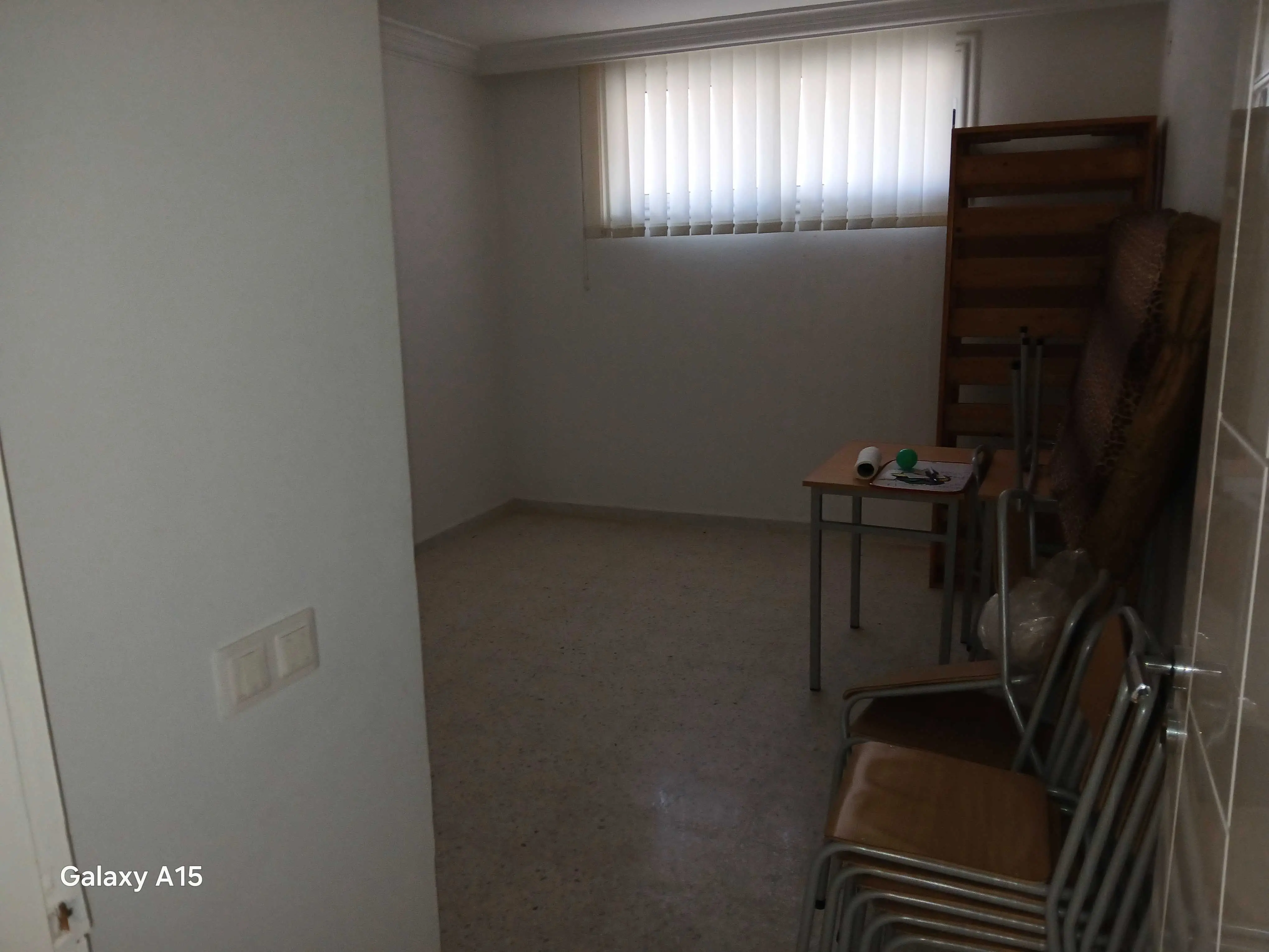  Borj cedria à louer un Appartement haut standing ; Salon + Salle de séjour +3 pièces + 1 salles de bains 