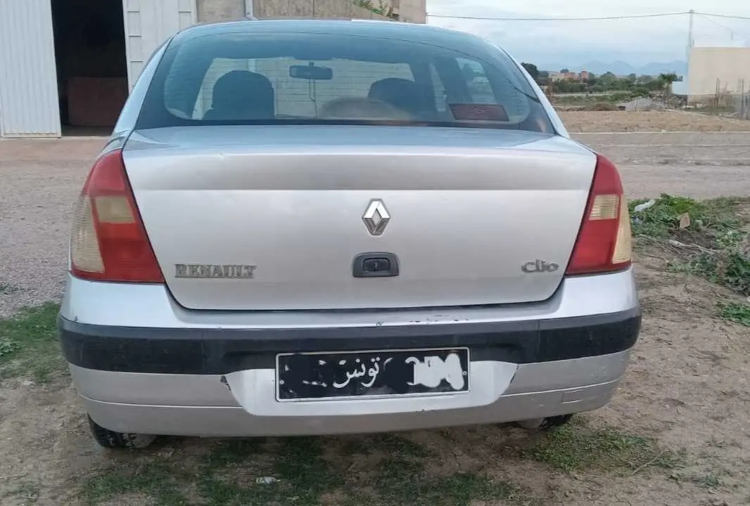  Clio classique moteur symbol à Zaghouan - Photo 2