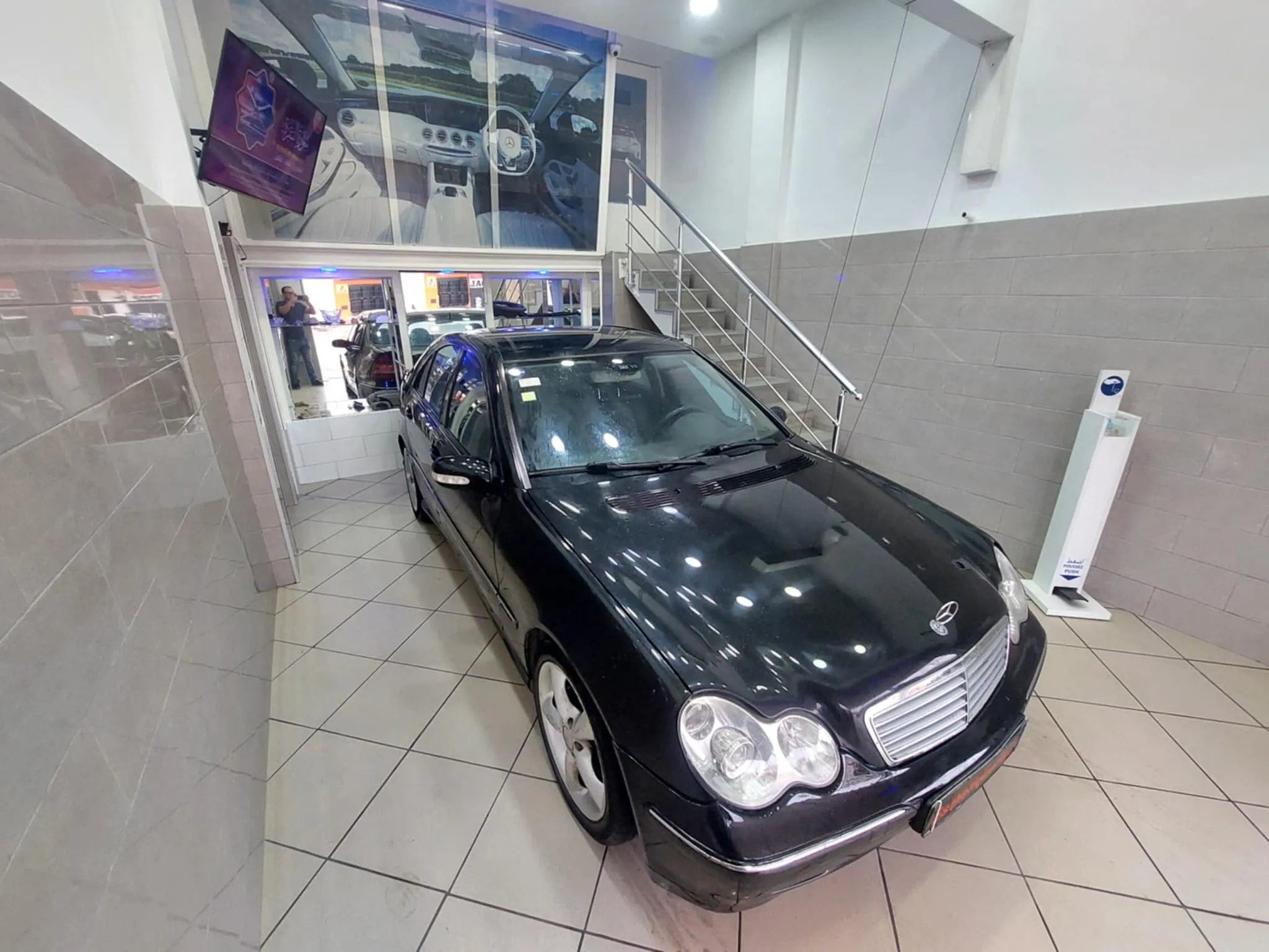  Mercedes-Benz -Boite Auto 2005- Tel 98479647-21140009 à Ariana - Photo 3