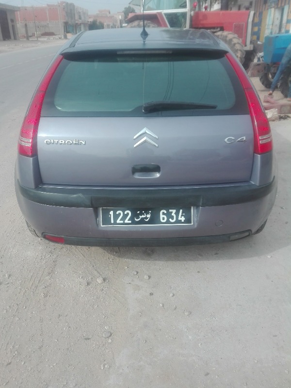 Citroen C4 Essence 2006 à Kasserine - Photo 1