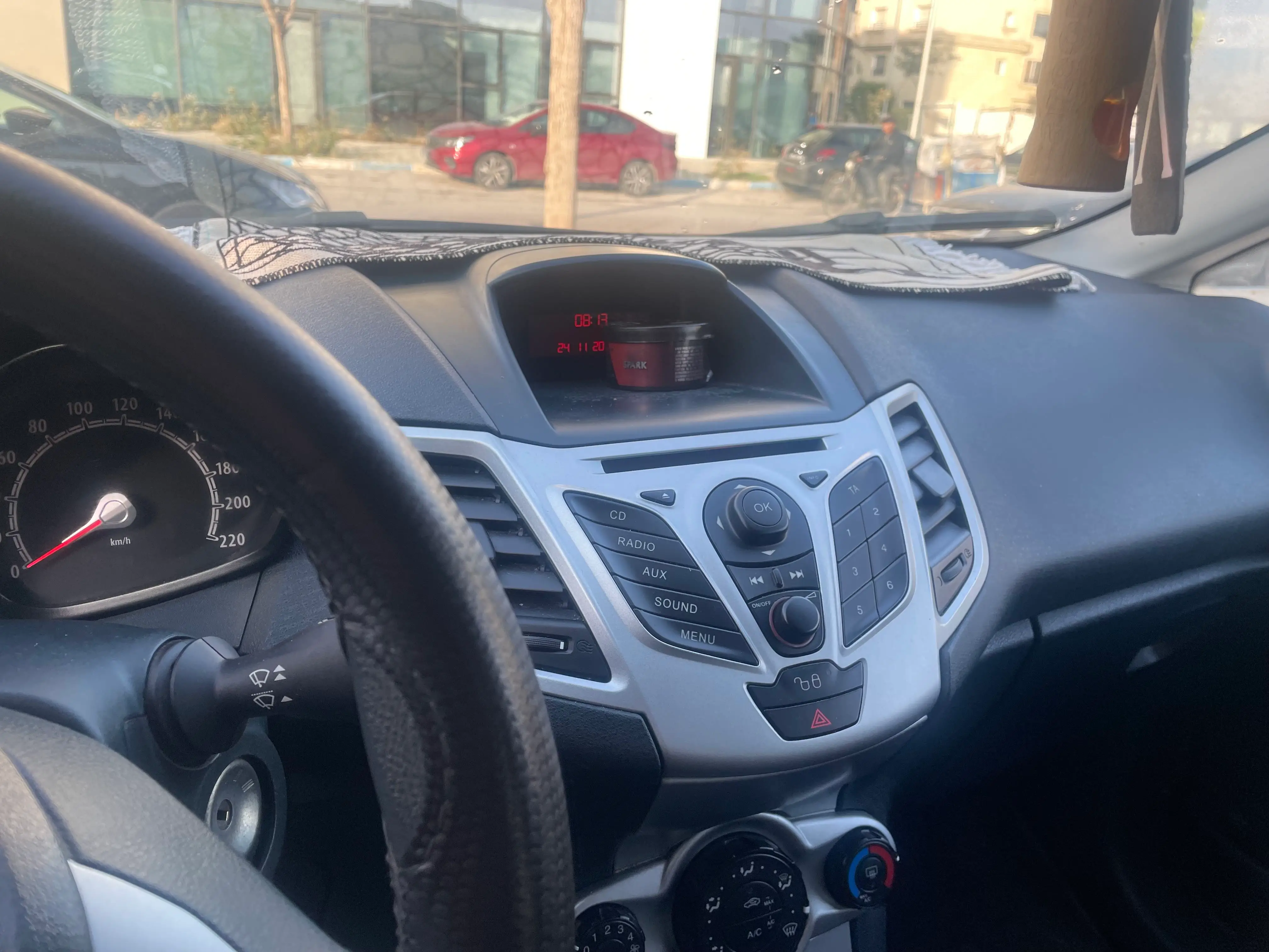  Ford fiesta en très bon etat à Tunis - Photo 3
