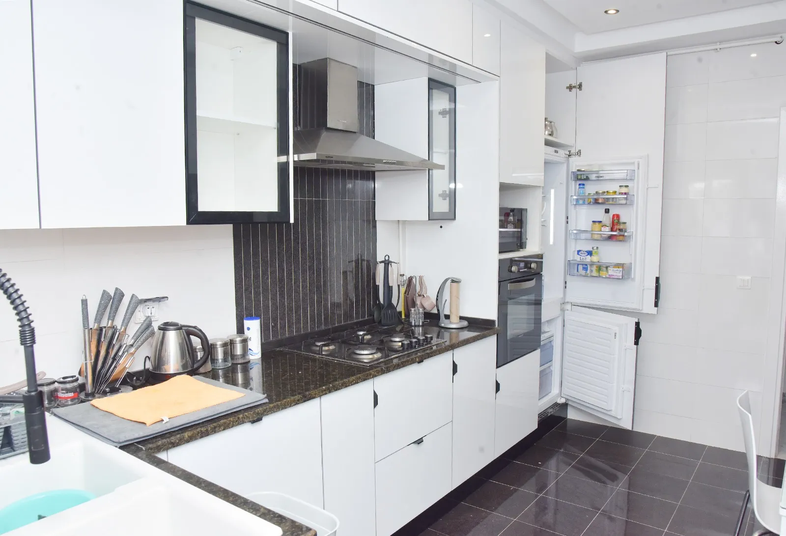  appartement meublé haut standing à Ariana - Photo 3