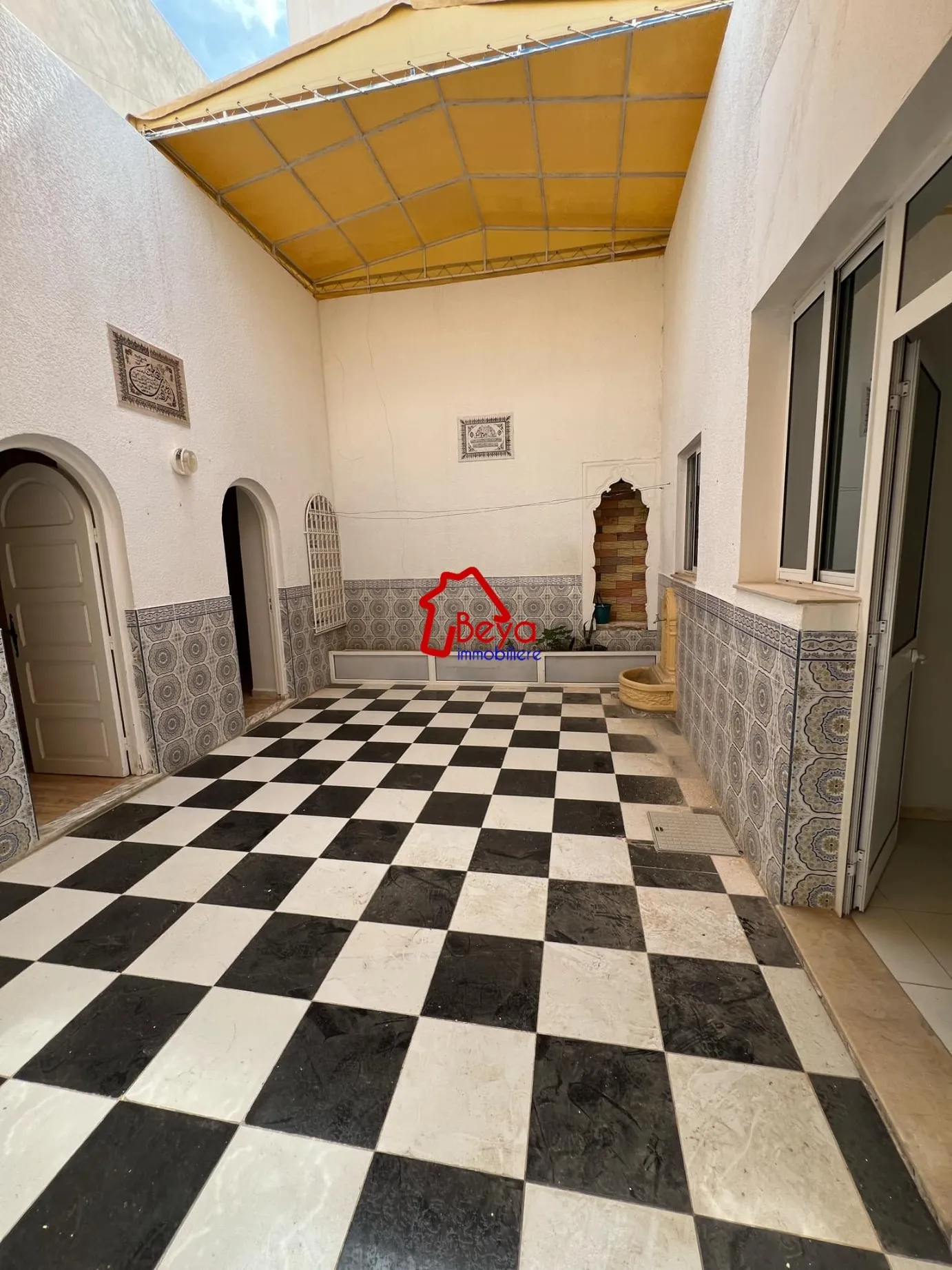 VILLA MEUBLÉE À MELLITA DJERBA ZU - RÉF V678
