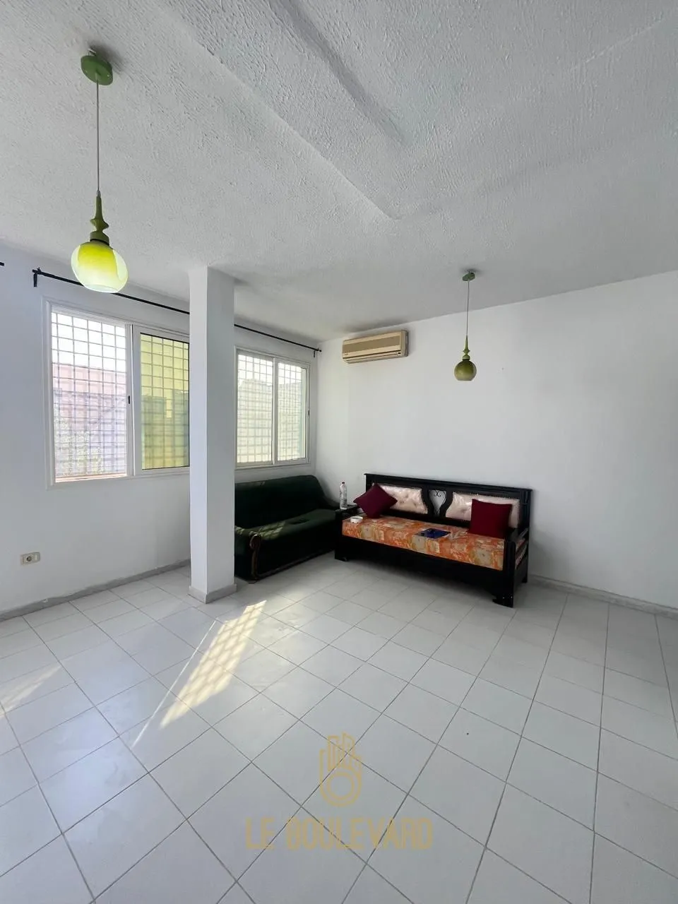 A Vendre Etage De Villa S+2 Situé Dans Une Cité Résidentielle Au Bord De La Mer à Lido, Nabeul à Nabeul - Photo 2