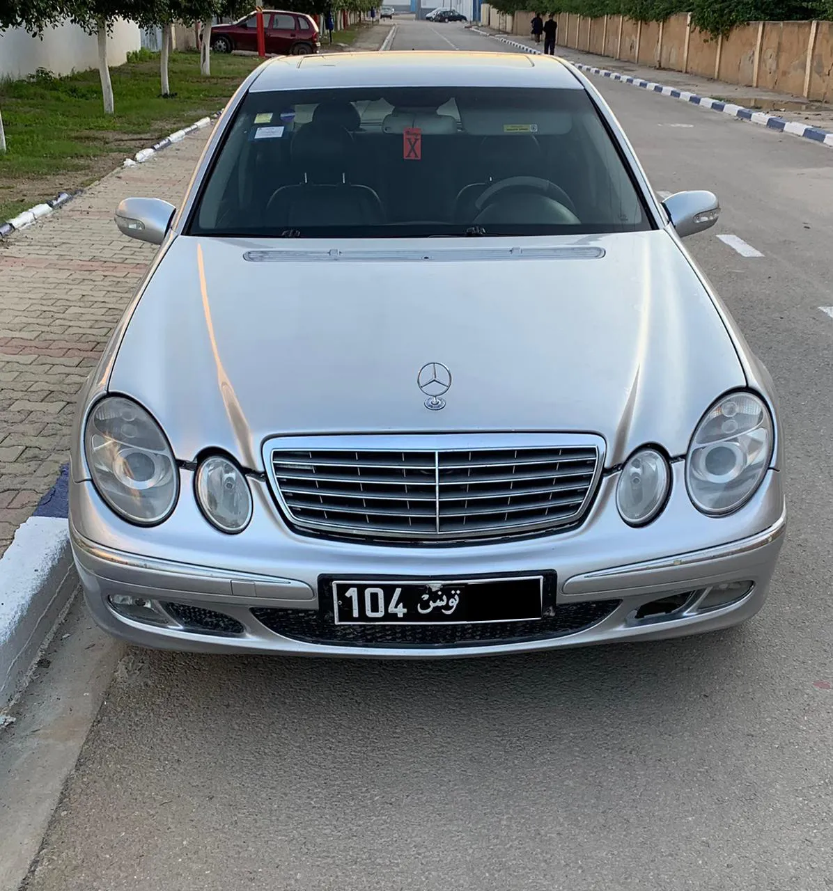  Mercedes-Benz Classe E220 (W211) CDI Elegance BA à Zaghouan - Photo 3