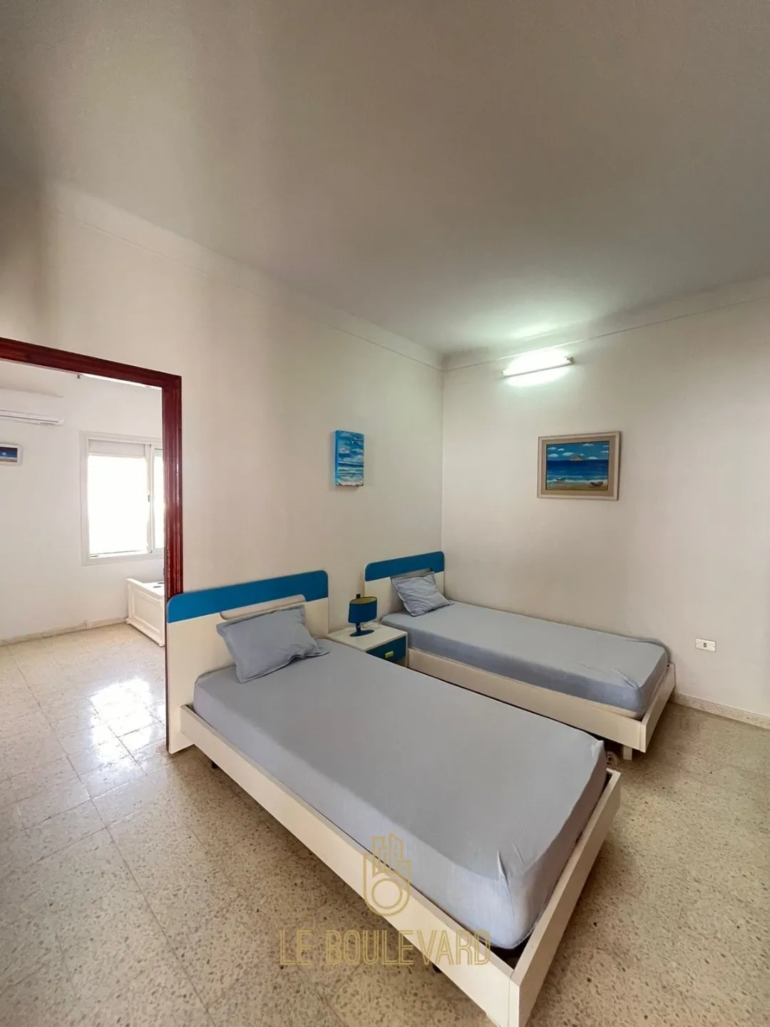  Location Annuelle : Villa S+4 Meublé Avec Piscine Pied Dans L'eau à Benikhiar, Nabeul à Nabeul - Photo 3