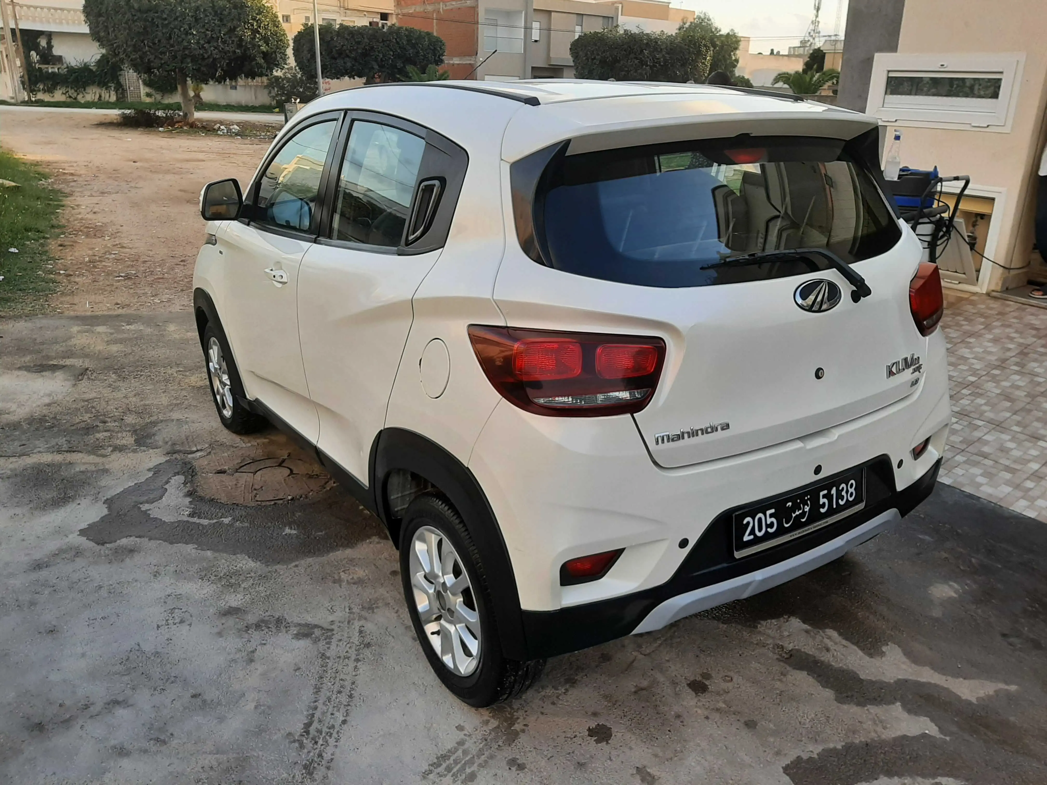  Mahindra k8 Bouton start and stop à Nabeul - Photo 3