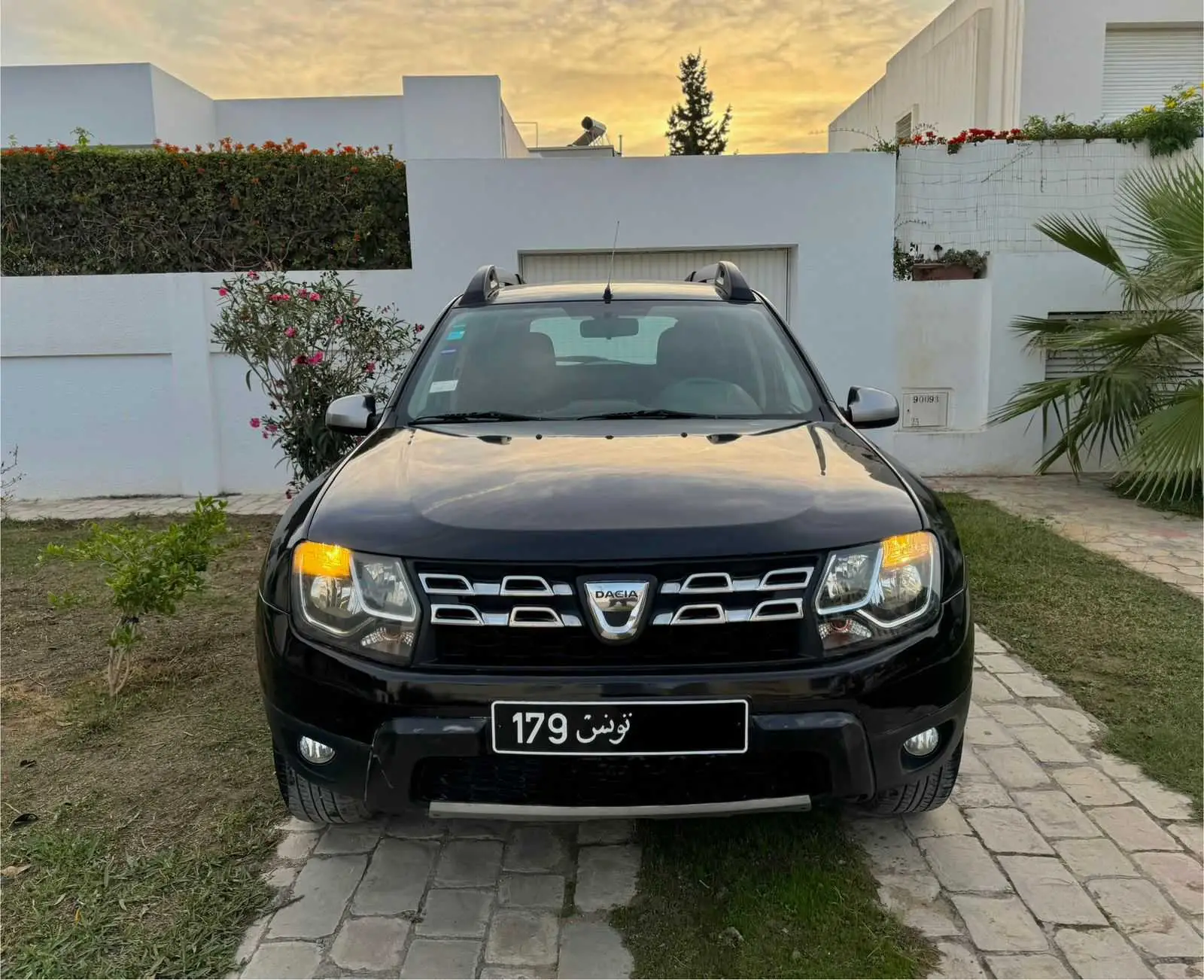  DACIA DUSTER PHASE 2 à Ariana - Photo 2