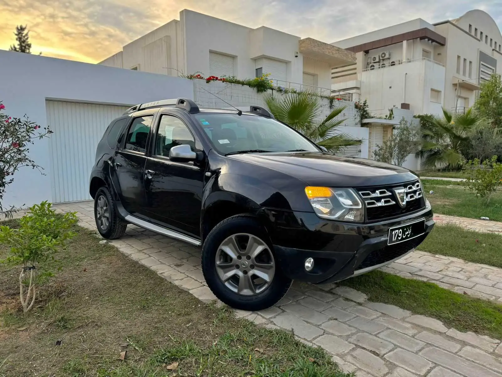  DACIA DUSTER PHASE 2 à Ariana - Photo 3