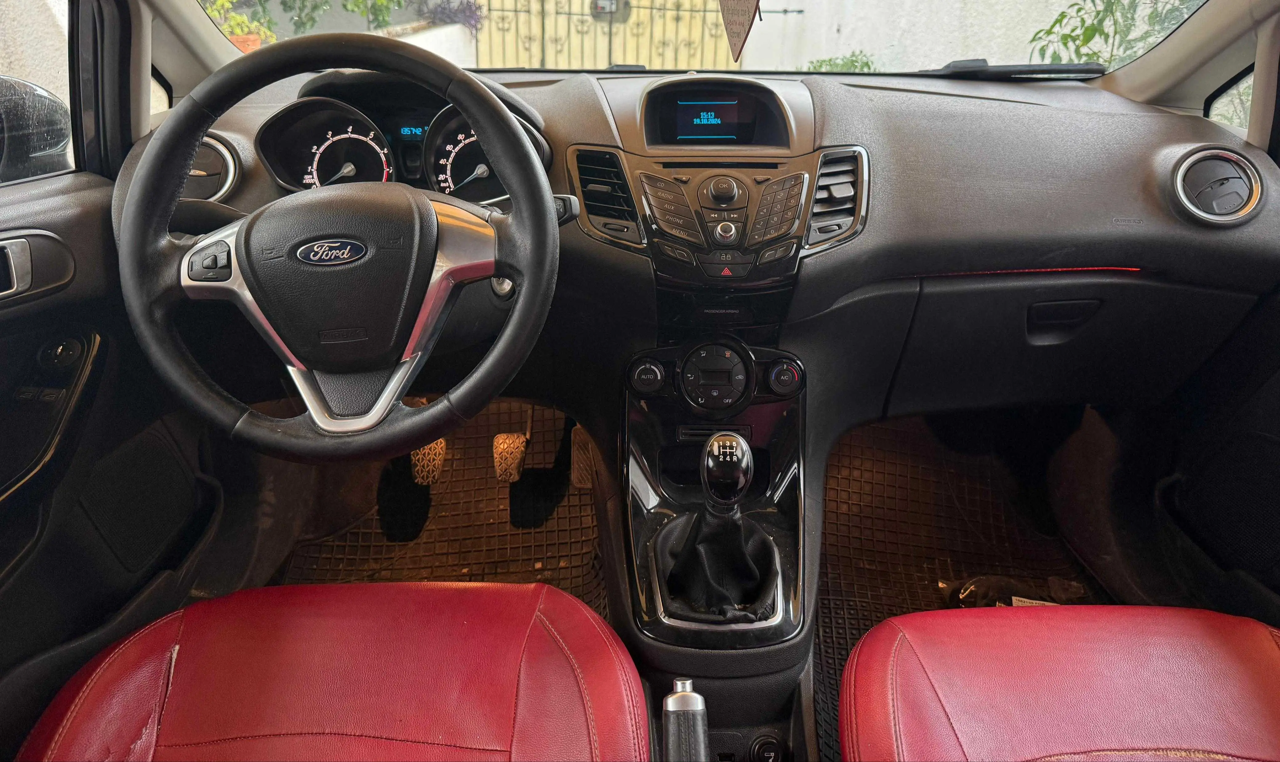  Ford fiesta Titanium à Tunis - Photo 2