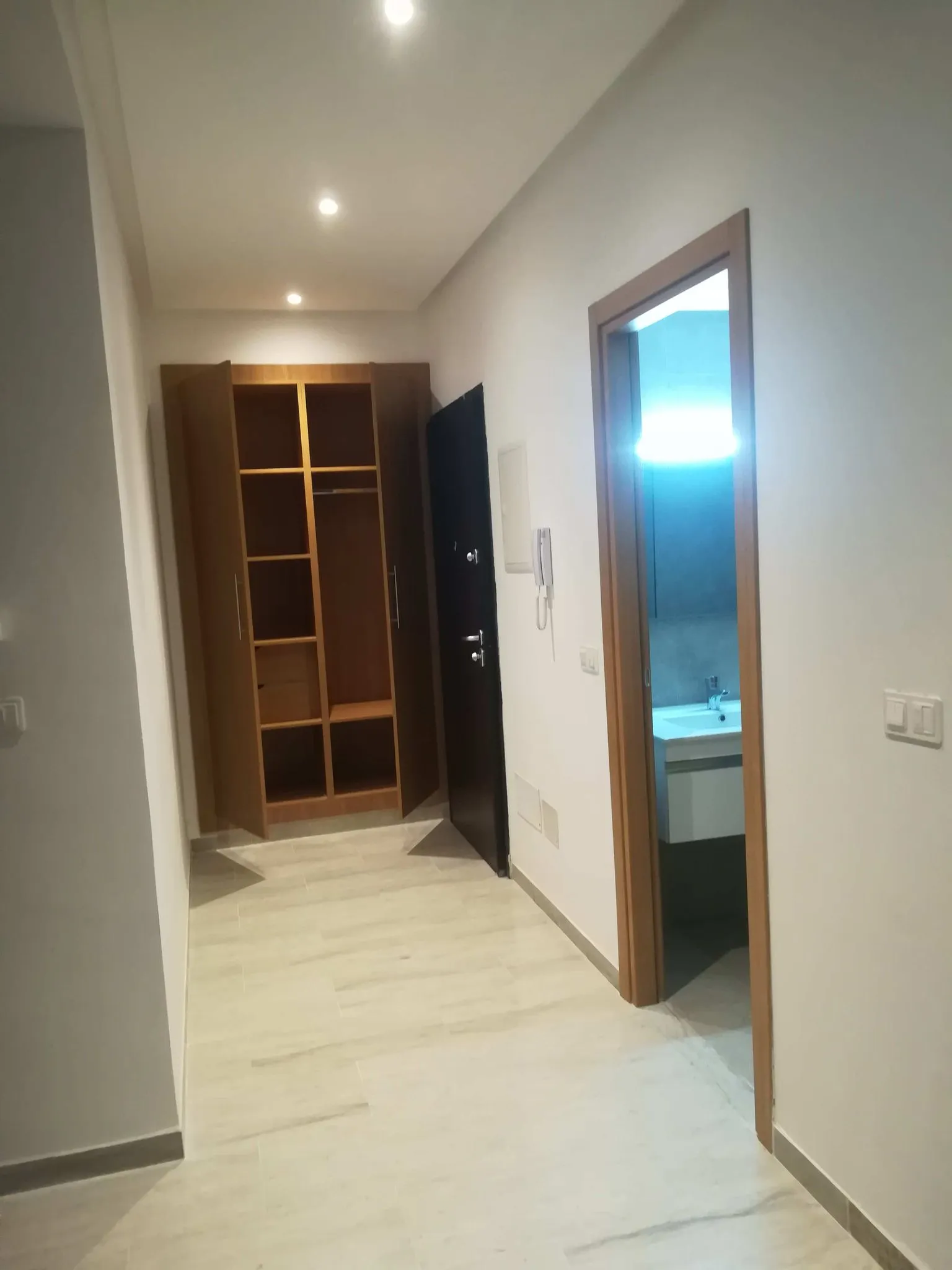  Immeuble bureautique neuf au lac 3 kram 