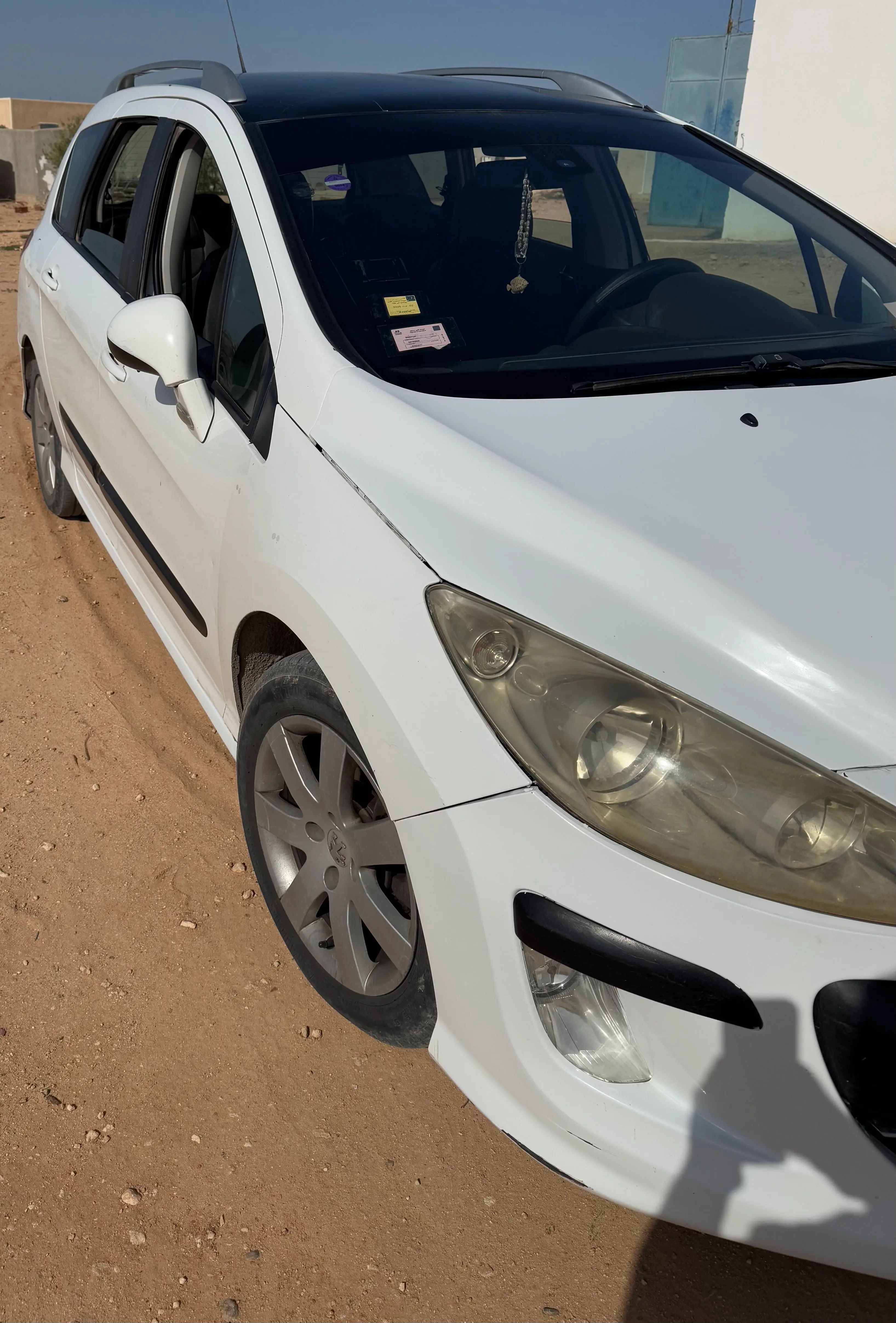  Peugeot 308sw à Medenine - Photo 3