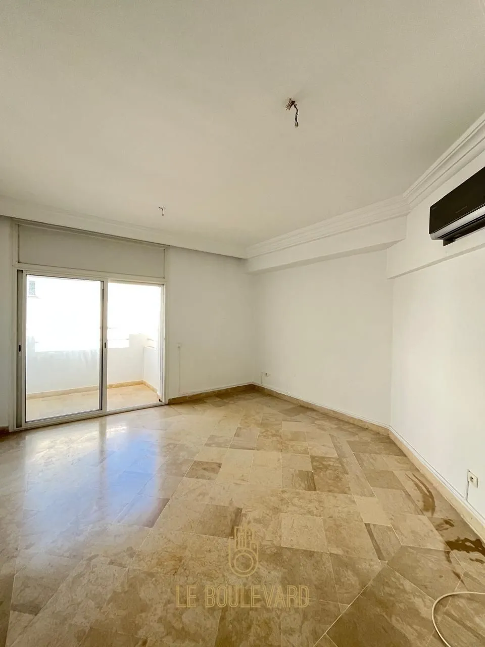  A Louer Appartement S+2 à Dans Une Résidence Bien Sécurisée à Centre-ville Nabeul à Nabeul - Photo 2