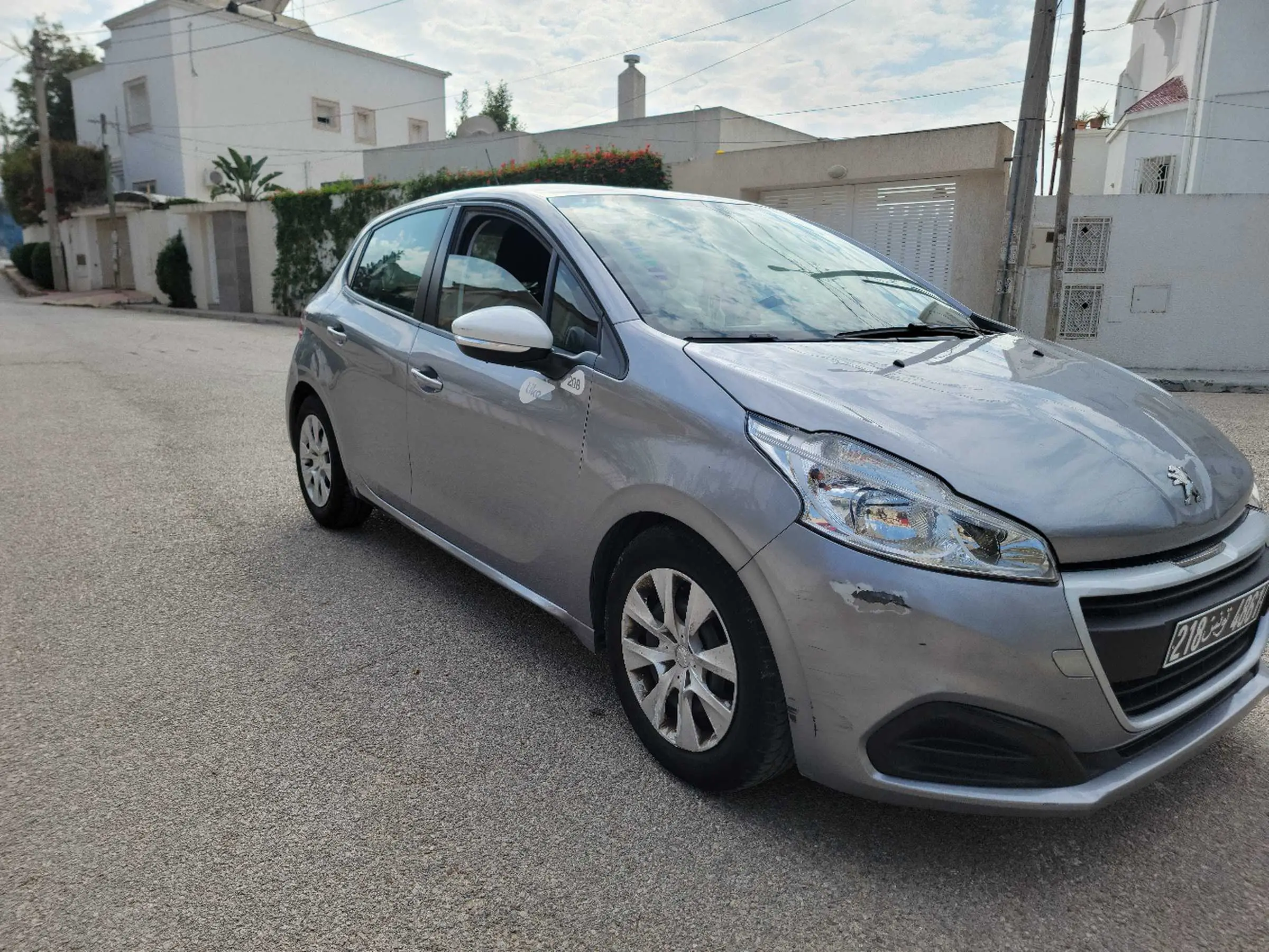  Peugeot 208 populaire à Ben Arous - Photo 3