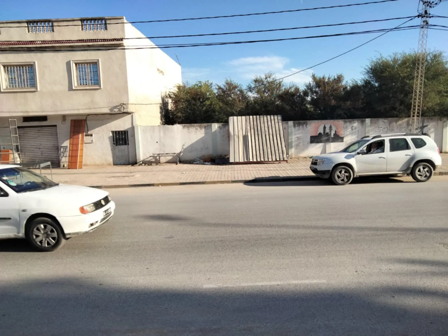  À LOUER : Un appartement S+2 situé à Cité Wahat 