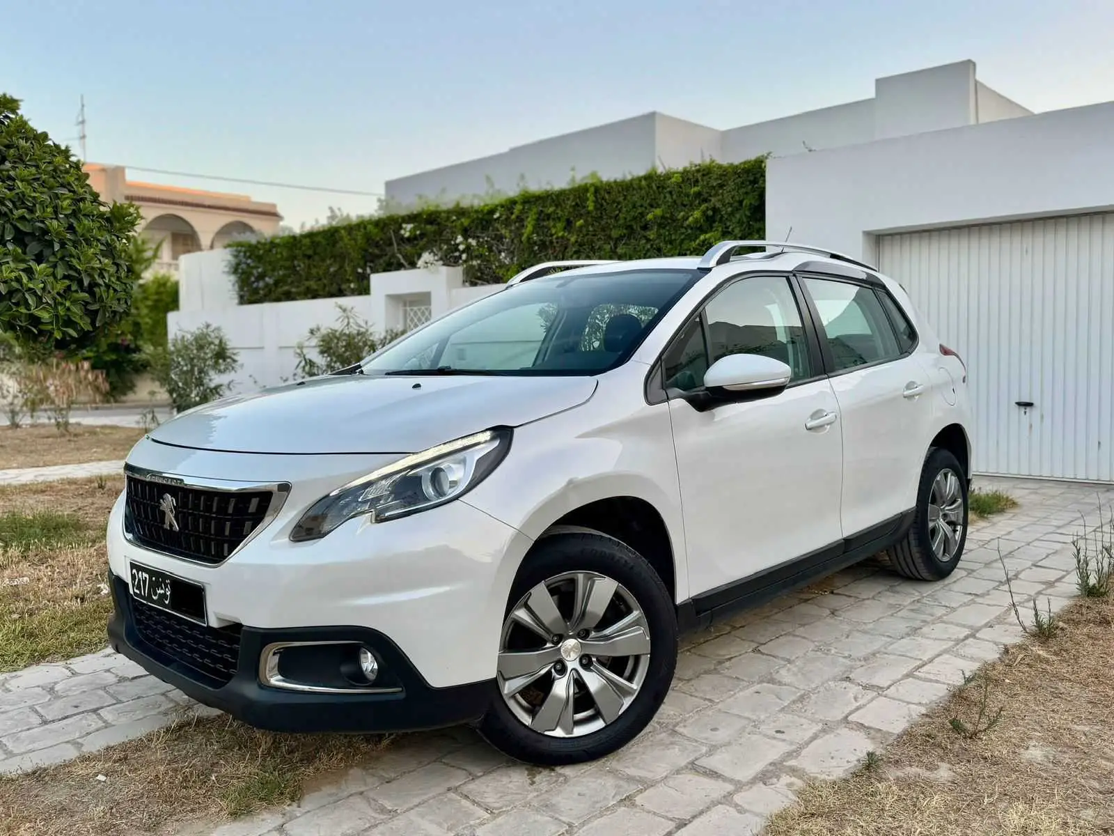  PEUGEOT 2OO8 ALLURE 2020 à Ariana - Photo 2