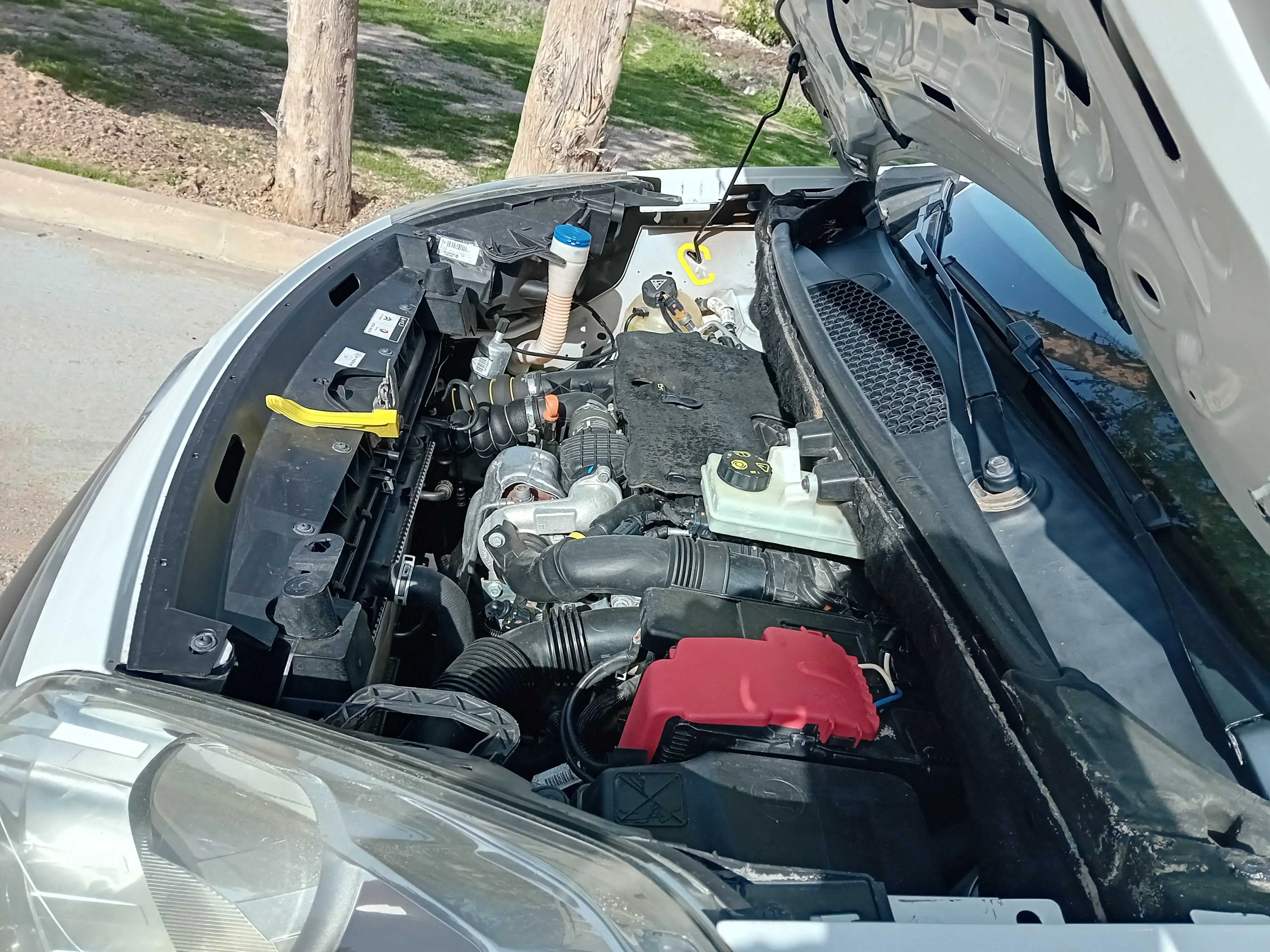  A vendre Citroën b9 diesel ehdi première main 5 cv année 2018 touttops état neuf tel 55090199 à Zaghouan - Photo 3