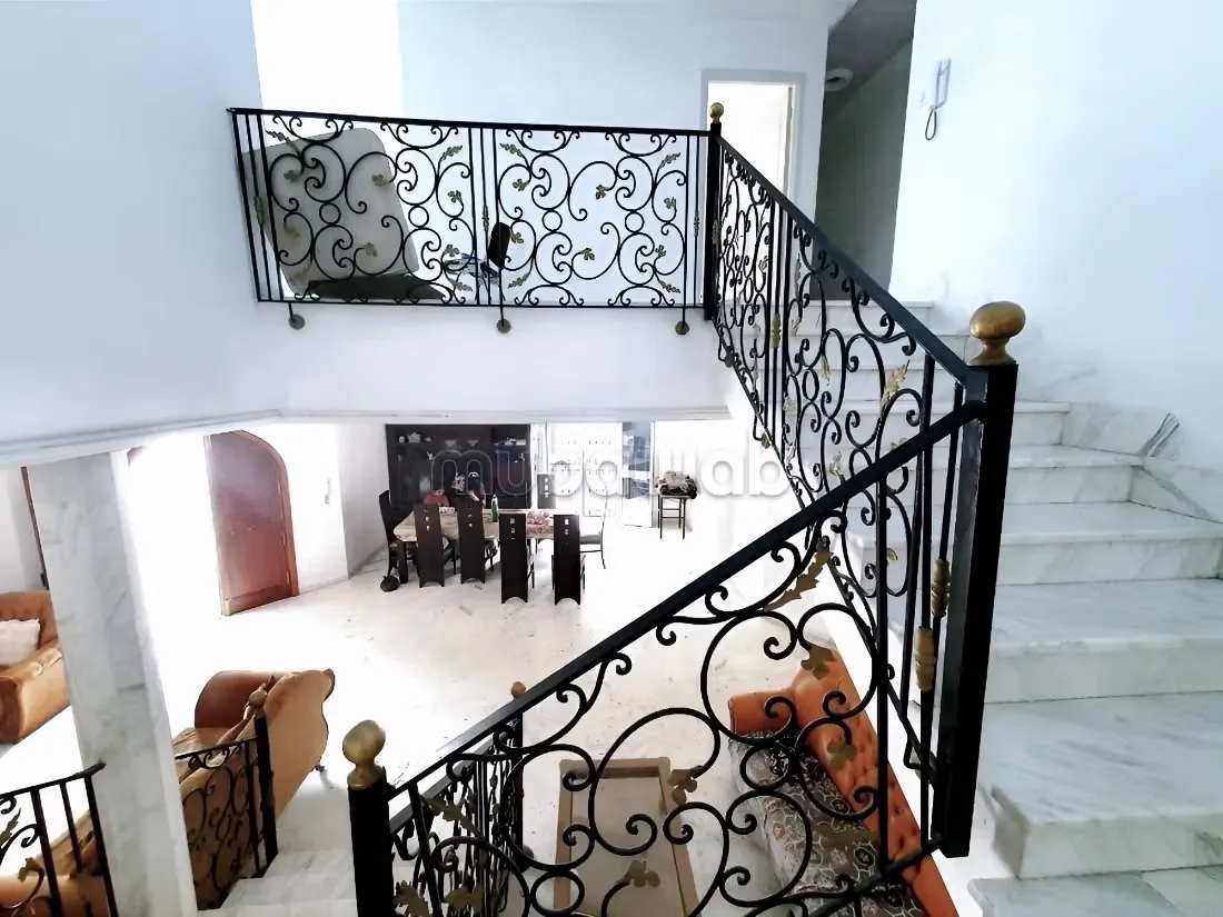  villa s+5 soukra à Ariana - Photo 2