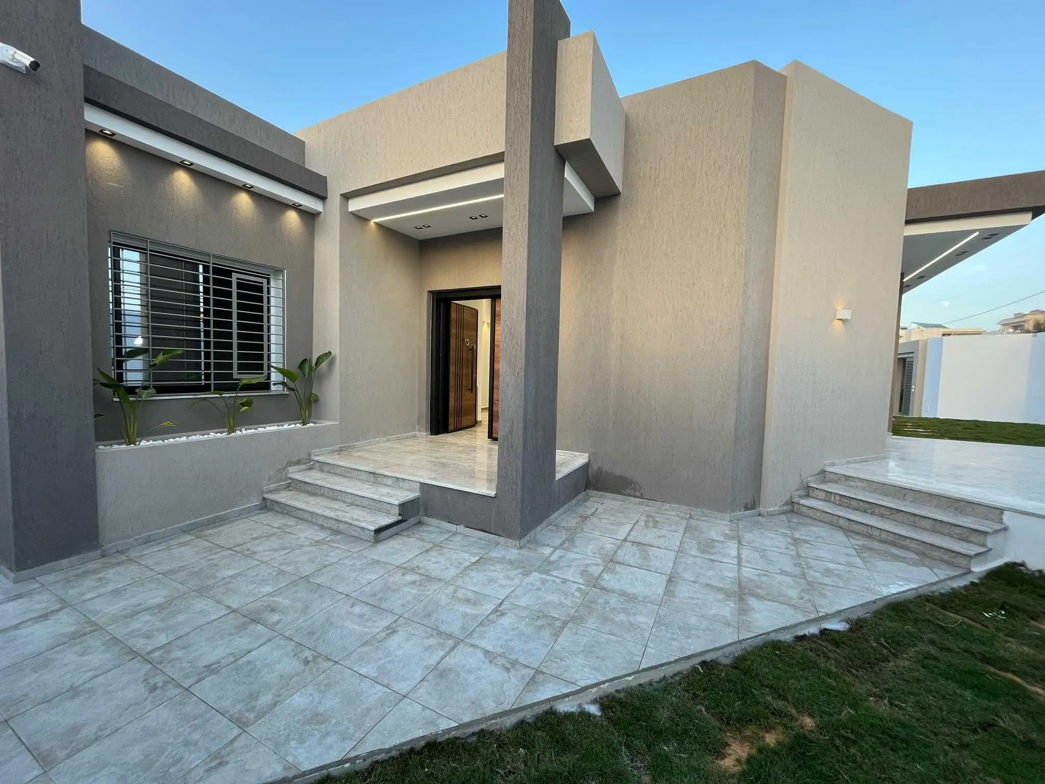  Villa haut standing s+4 +garage à Sfax - Photo 3
