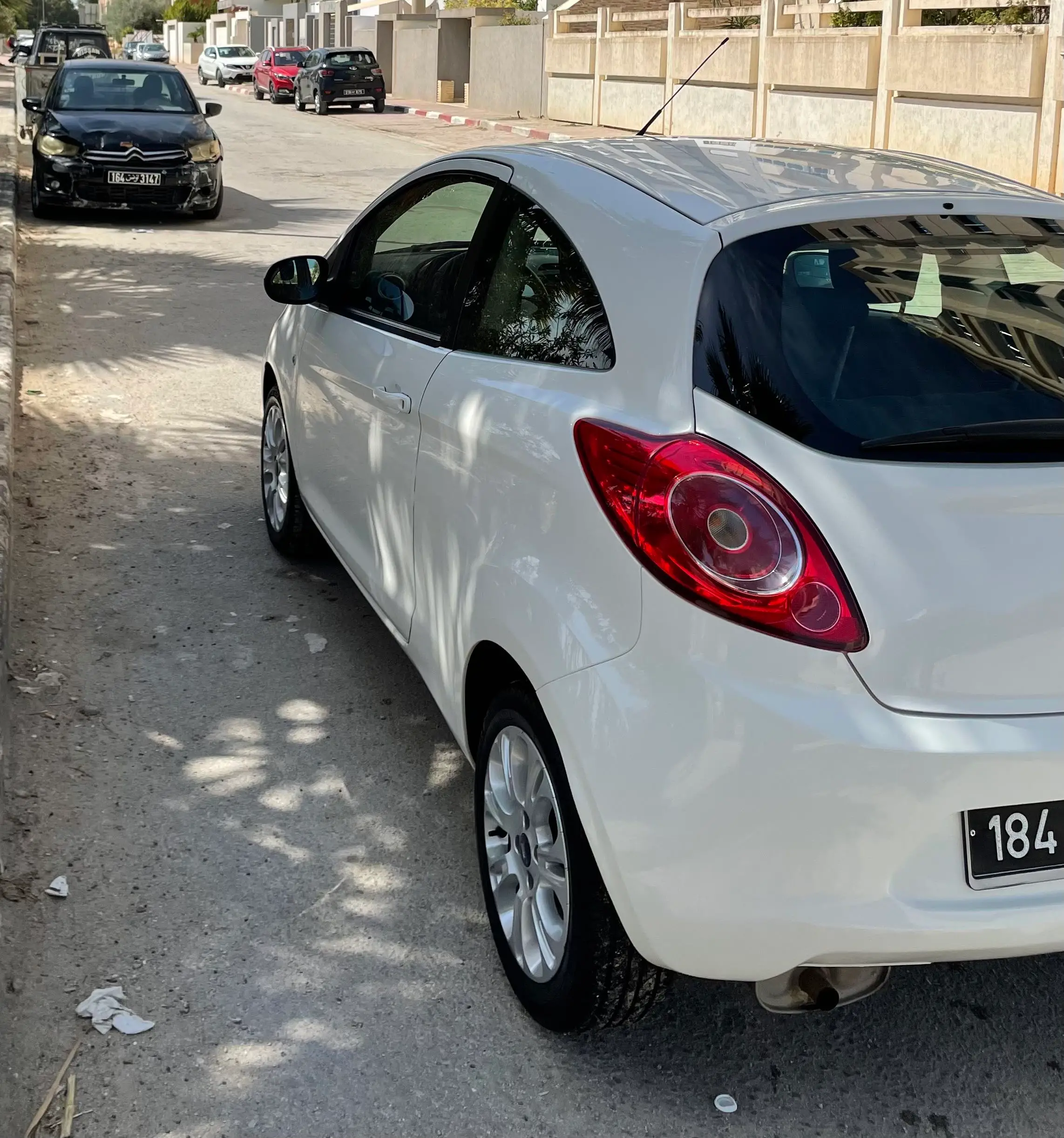  Ford ka Titanium à Tunis - Photo 2